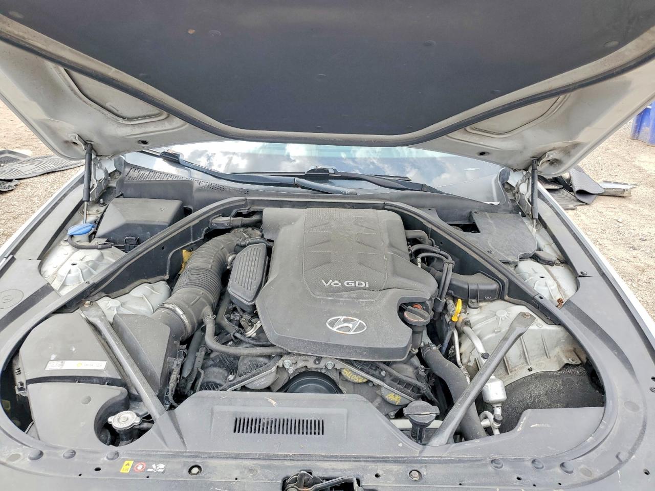 2015 HYUNDAI GENESIS 3.8L photo 21