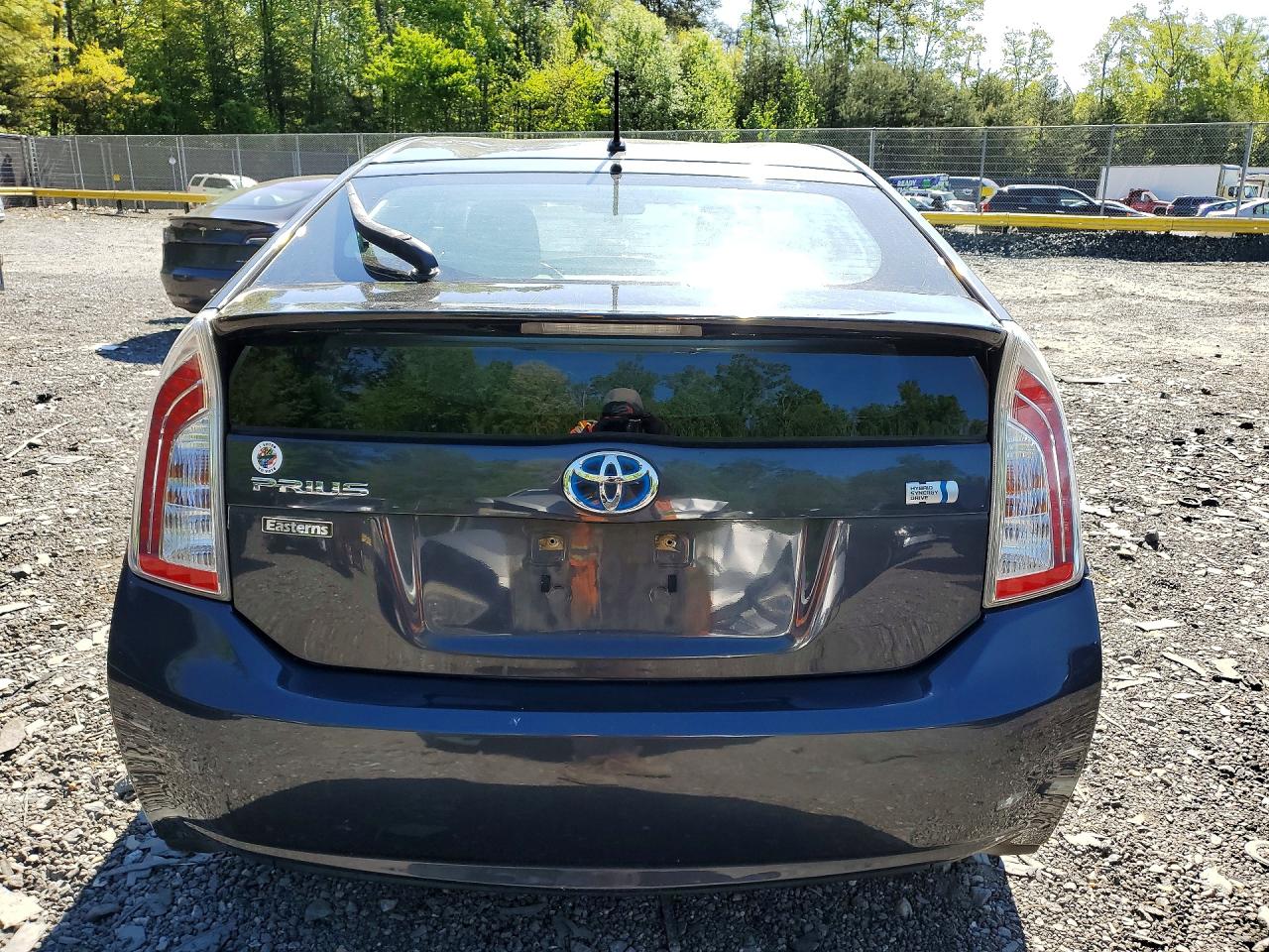 2014 TOYOTA PRIUS ONE photo 11