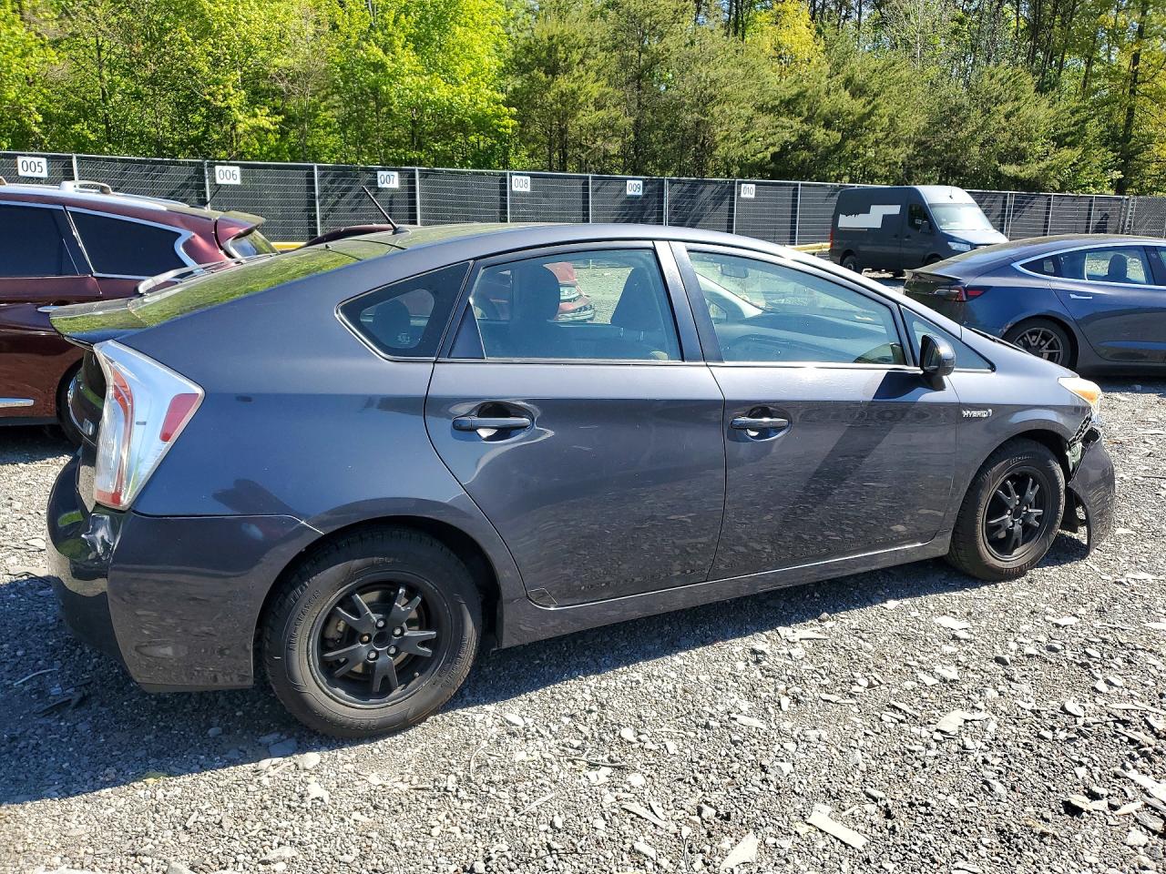 2014 TOYOTA PRIUS ONE photo 5
