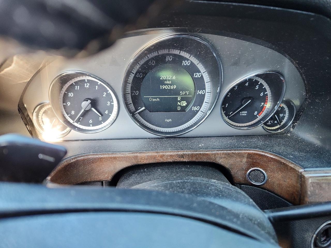 2011 MERCEDES-BENZ E 350 photo 25