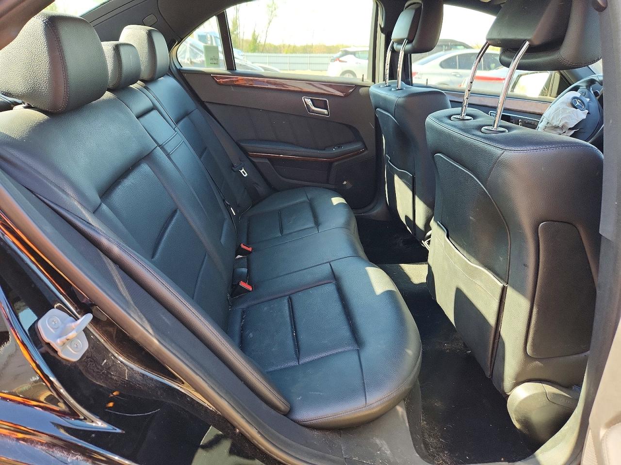 2011 MERCEDES-BENZ E 350 photo 28