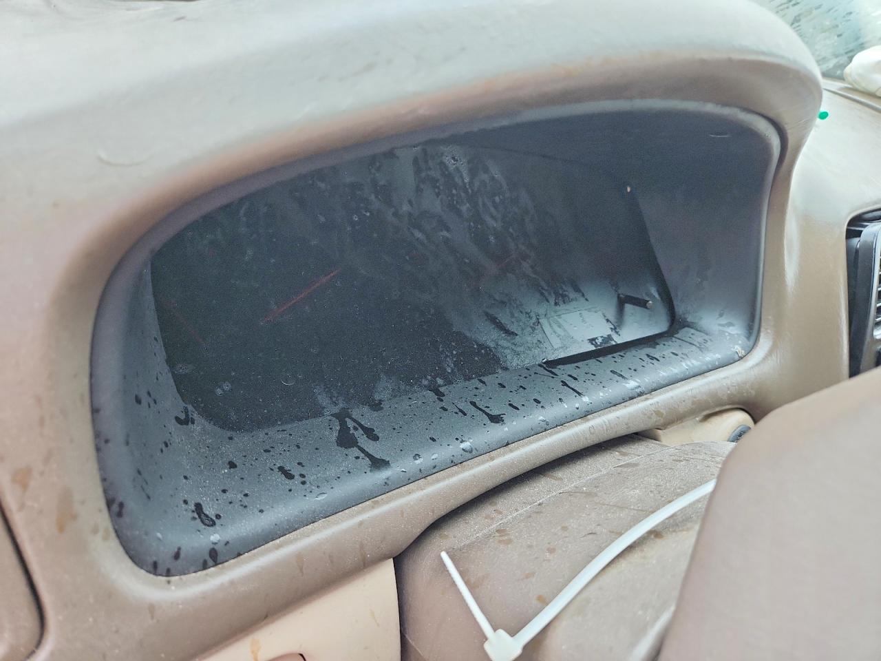 2001 LEXUS ES 300 photo 17