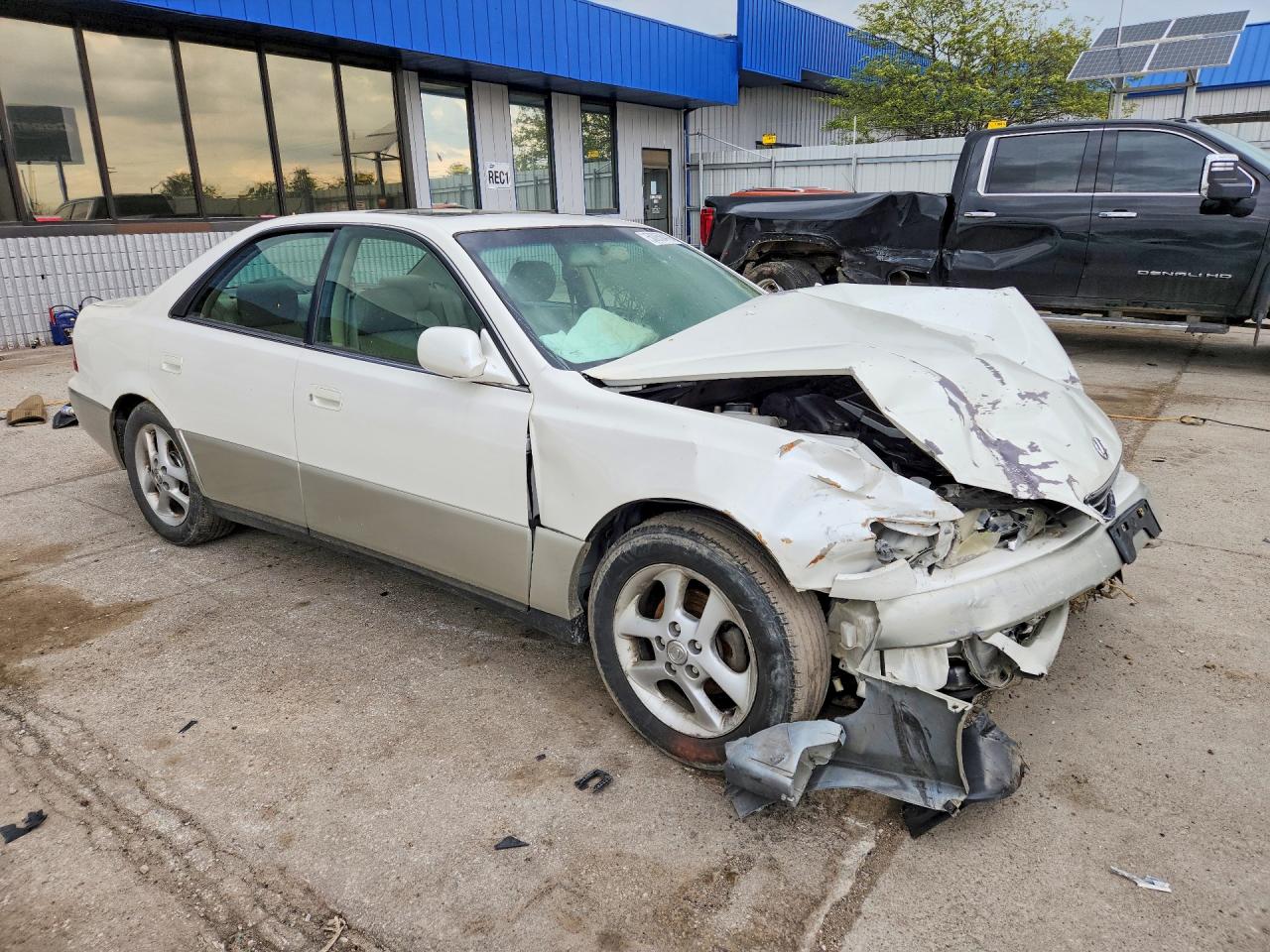 2001 LEXUS ES 300 photo 7