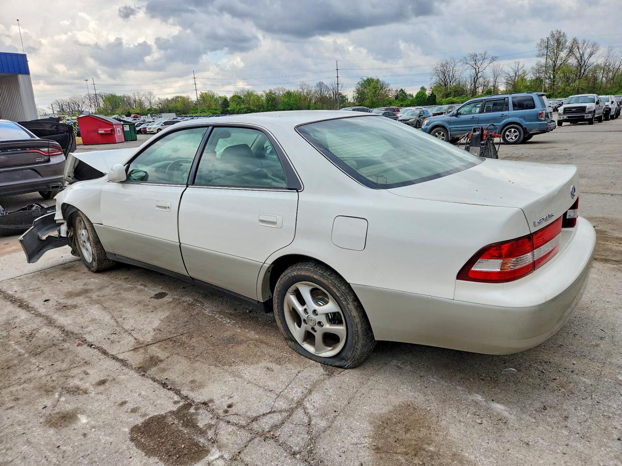 2001 LEXUS ES 300 photo 3