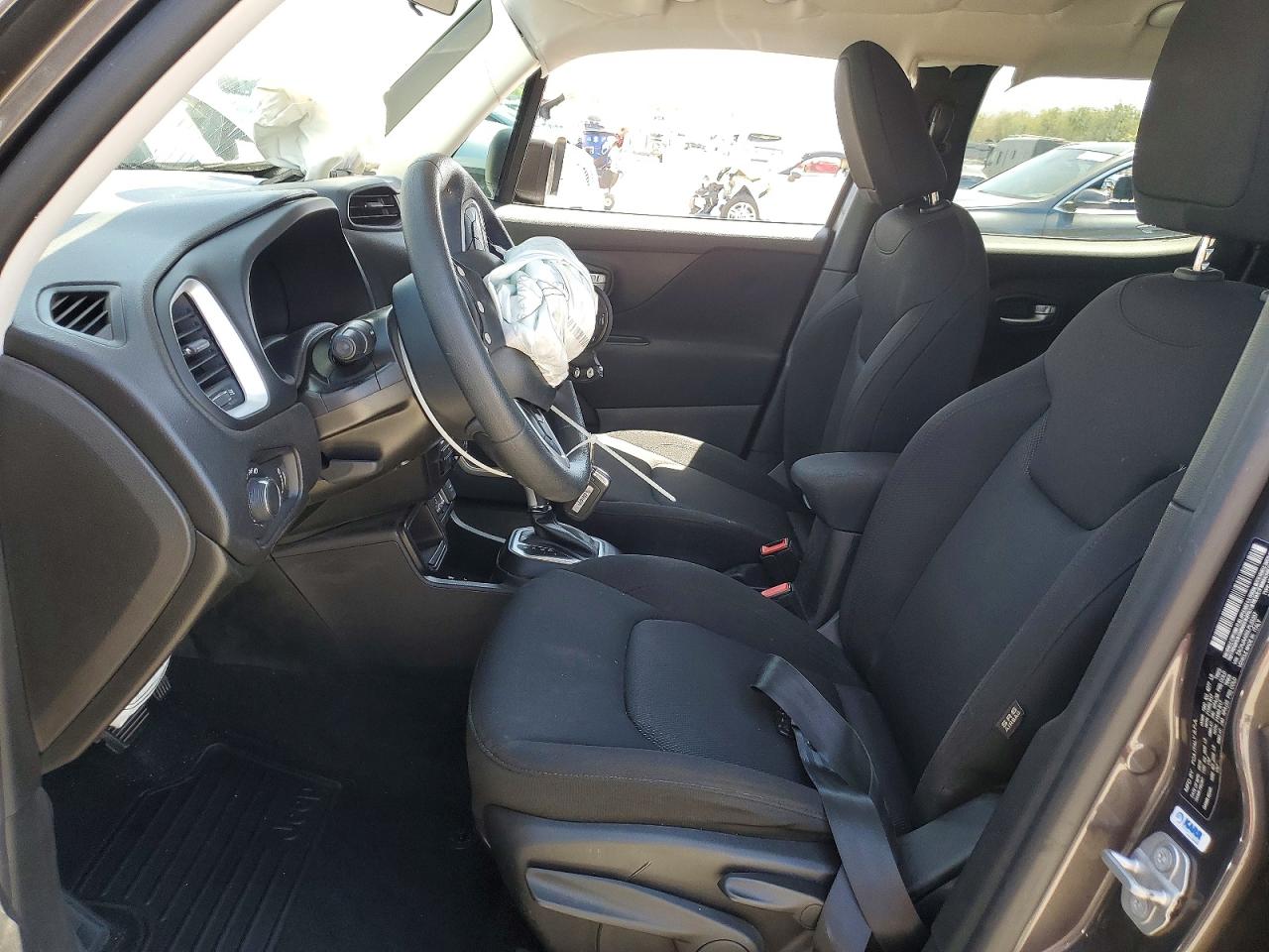 2020 JEEP RENEGADE SPORT photo 7