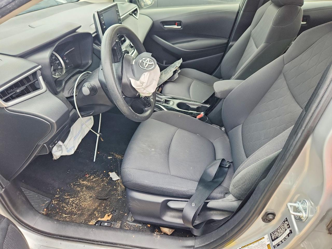 2021 TOYOTA COROLLA LE photo 13