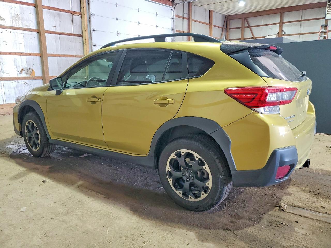 2021 SUBARU CROSSTREK photo 3
