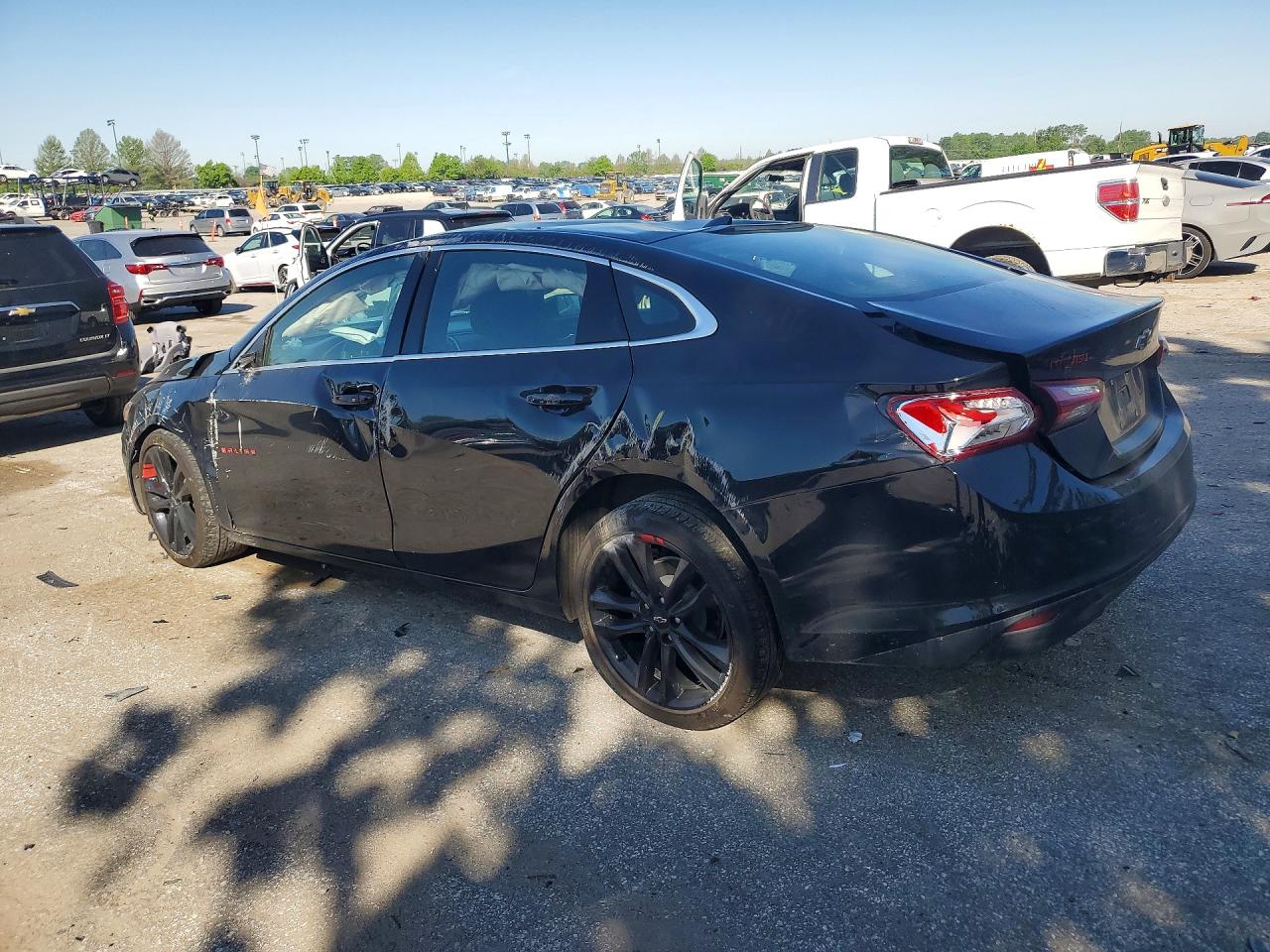 2024 CHEVROLET MALIBU PREMIER photo 2
