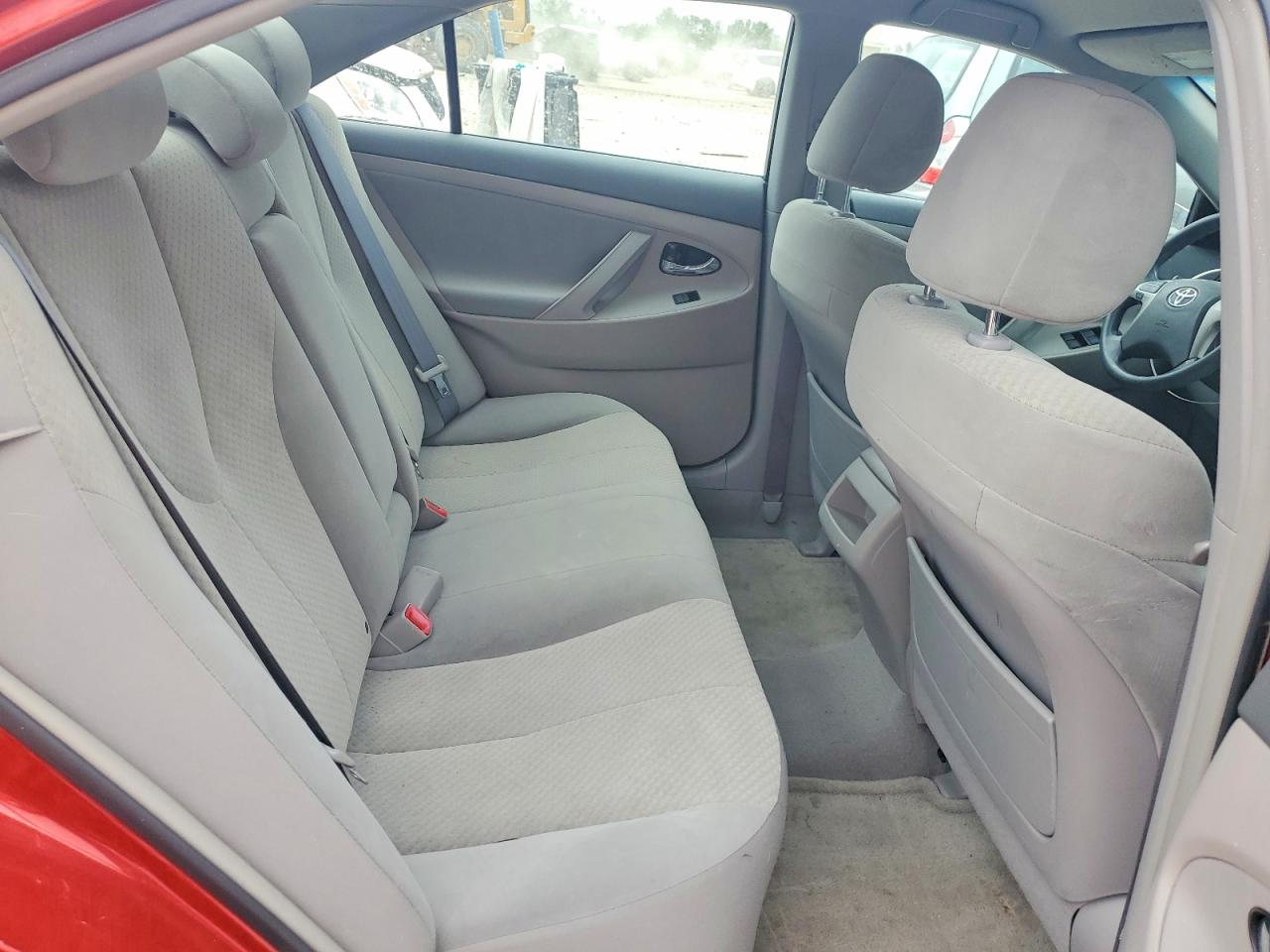 2009 TOYOTA CAMRY LE photo 10