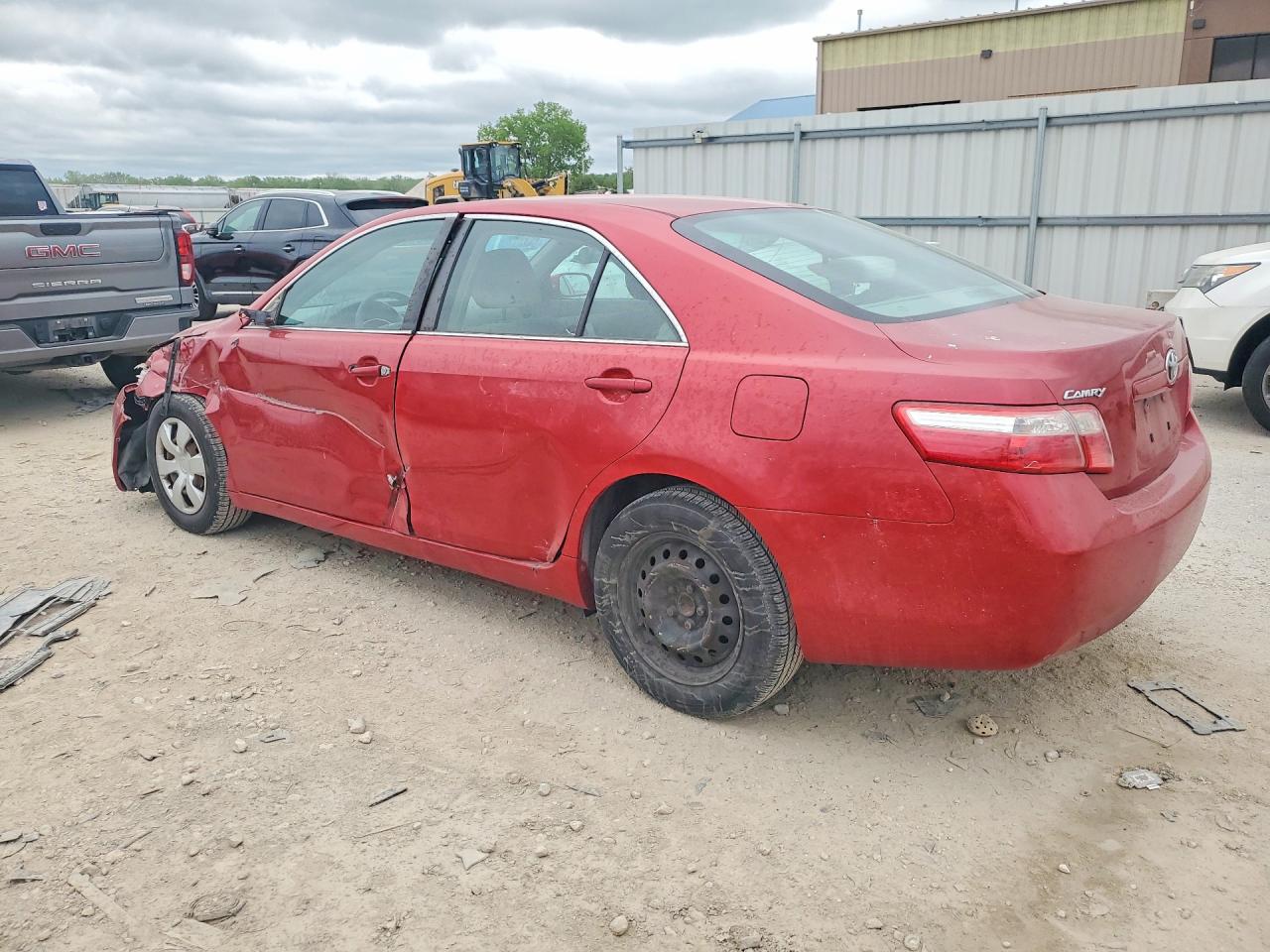 2009 TOYOTA CAMRY LE photo 2