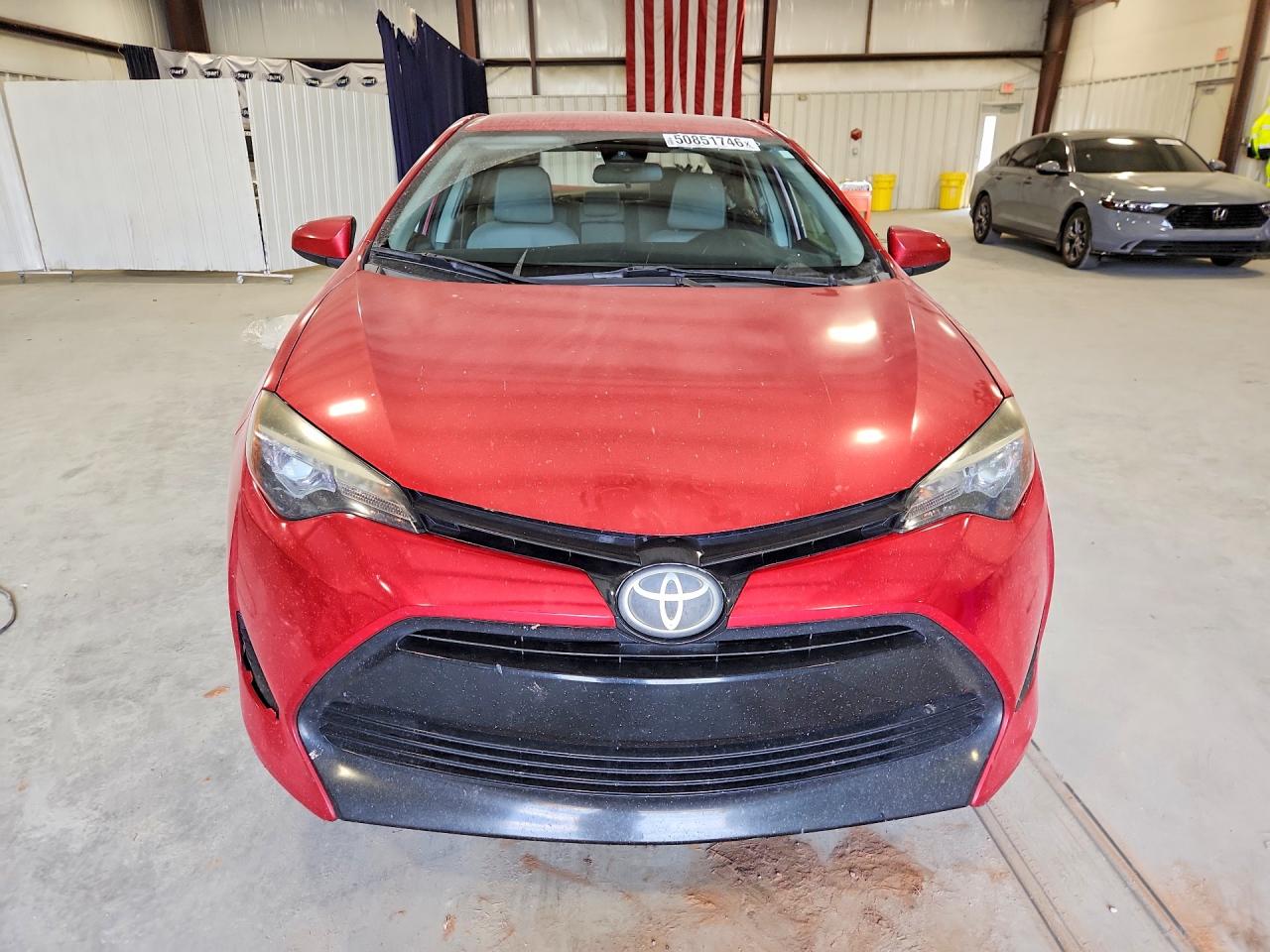 2018 TOYOTA COROLLA LE photo 9