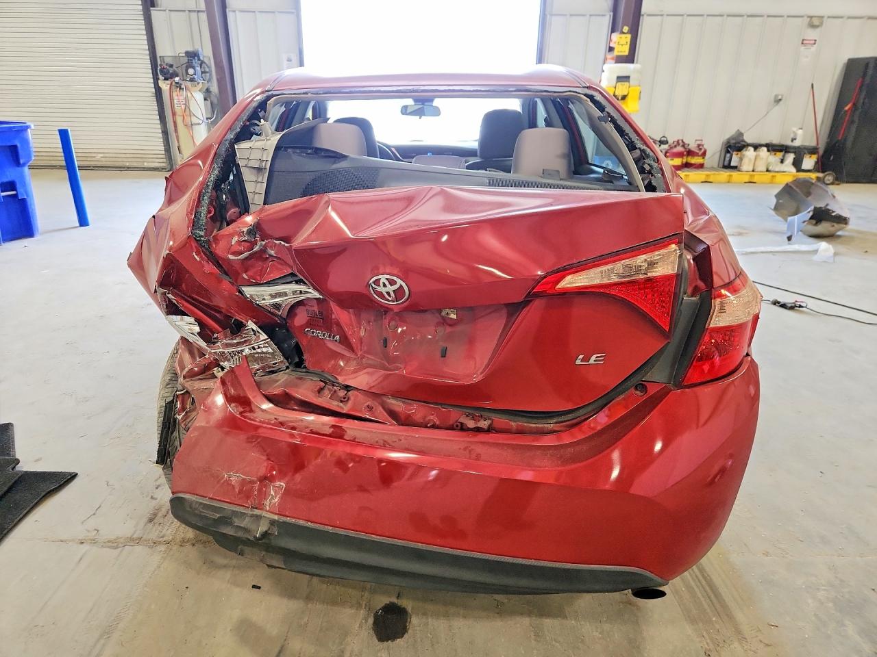 2018 TOYOTA COROLLA LE photo 11