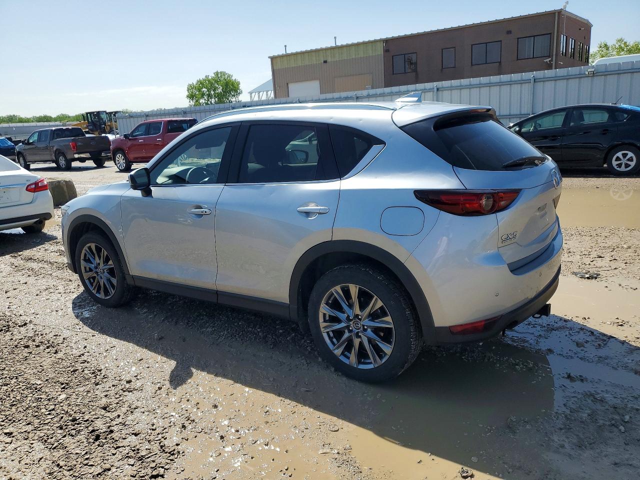 2021 MAZDA CX-5 SIGNATURE photo 2