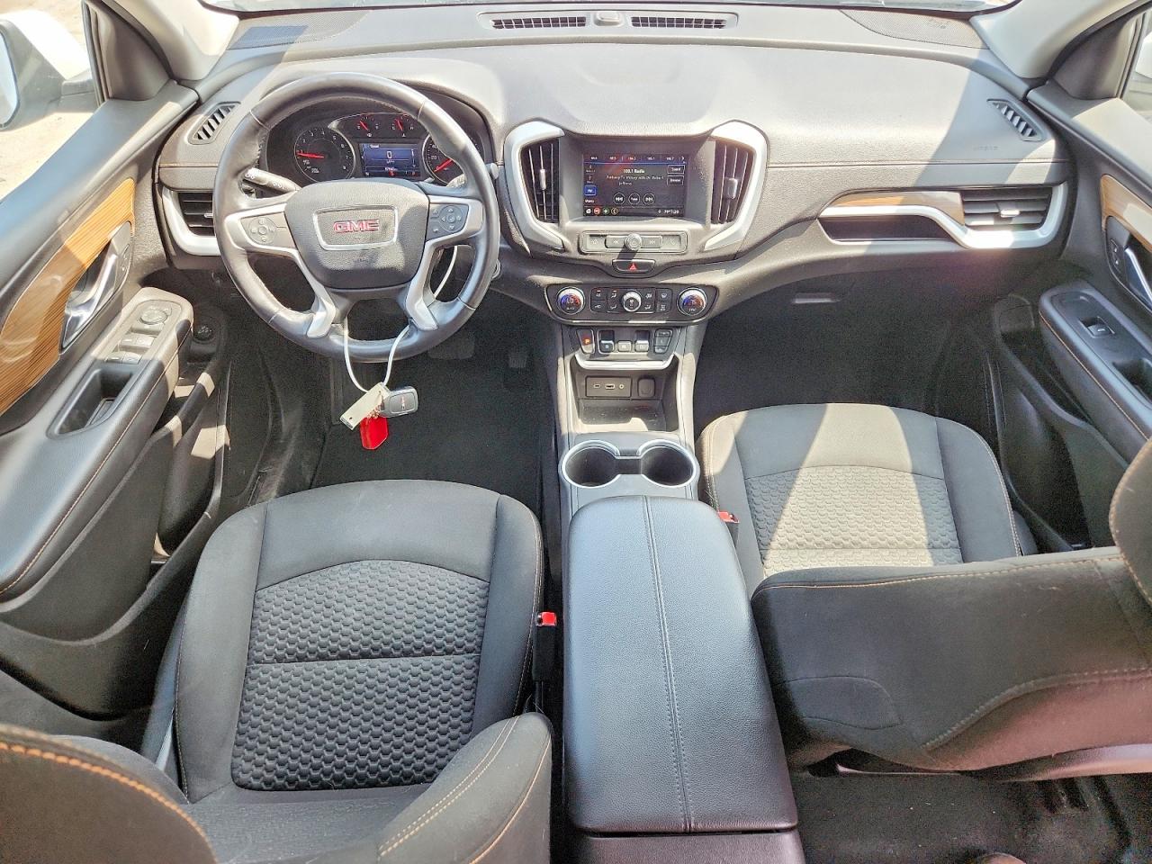 2019 GMC TERRAIN SLE photo 15