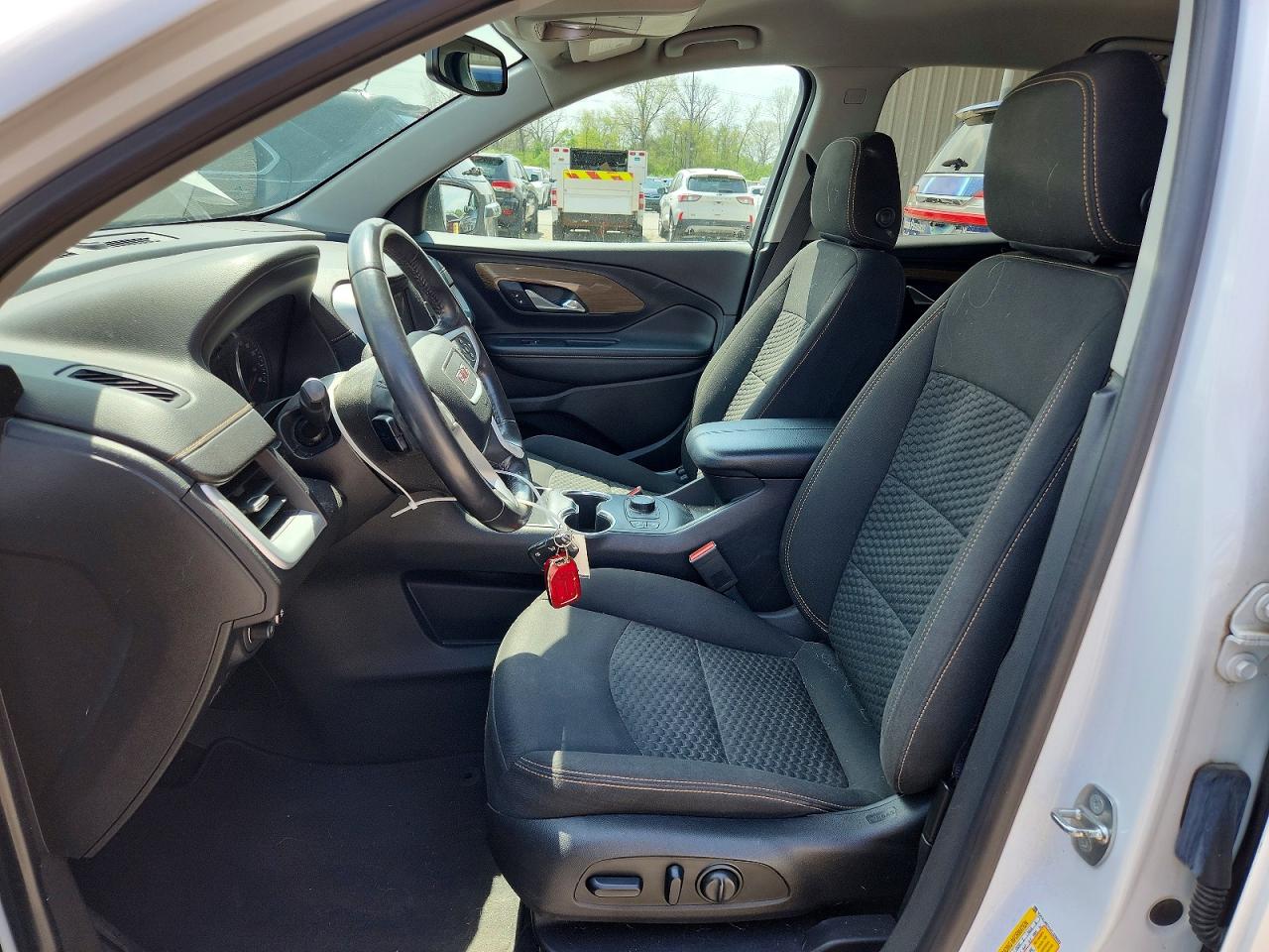 2019 GMC TERRAIN SLE photo 13
