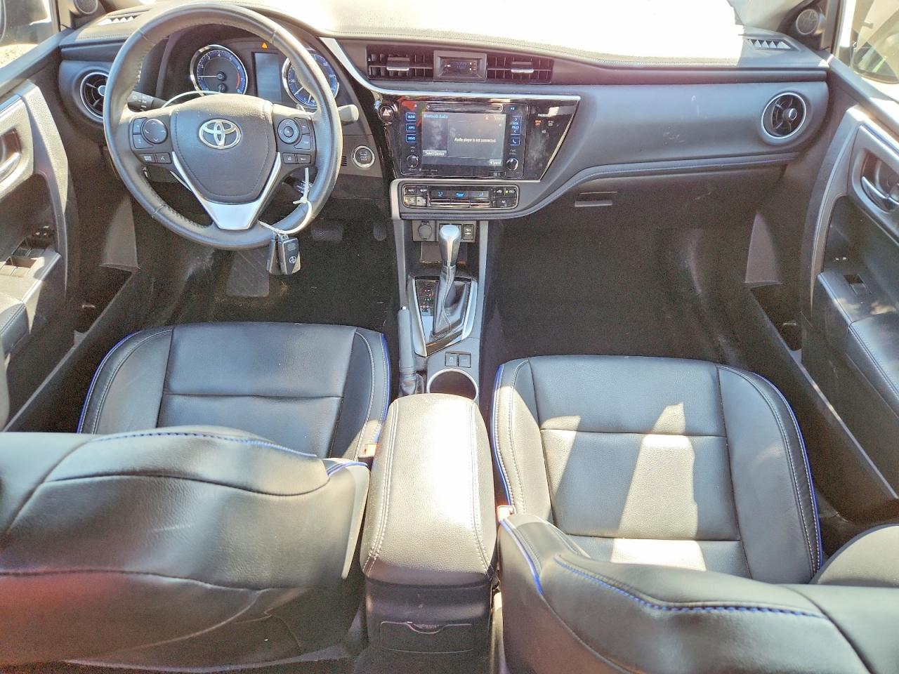 2017 TOYOTA COROLLA XSE photo 15