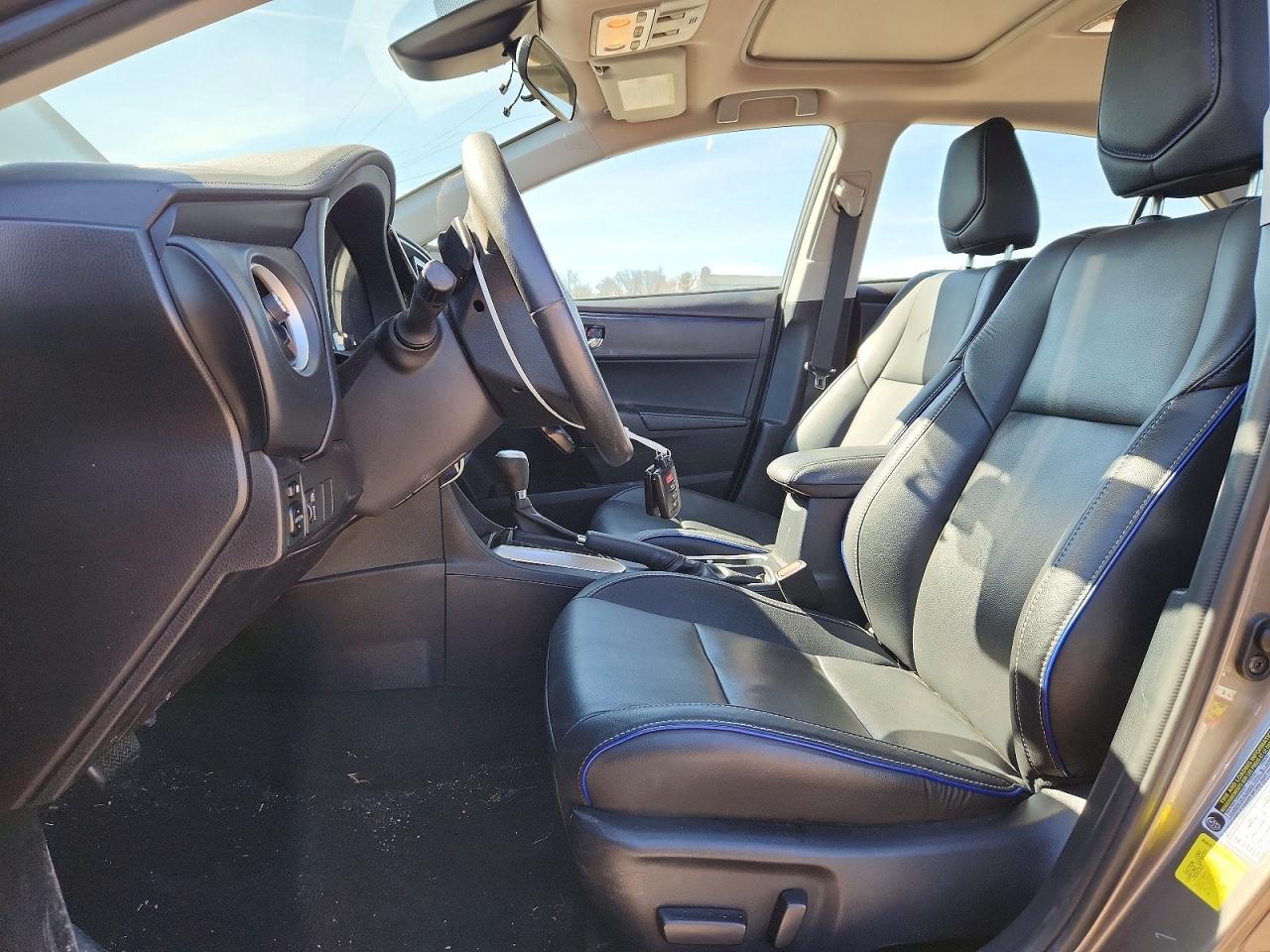 2017 TOYOTA COROLLA XSE photo 13
