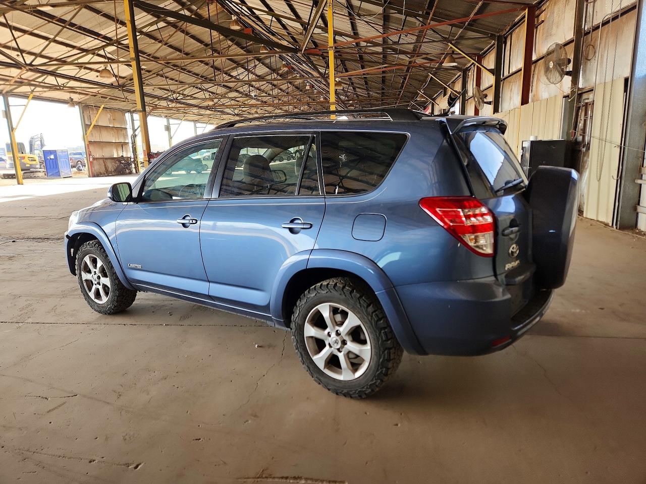 2011 TOYOTA RAV4 LIMITED photo 4