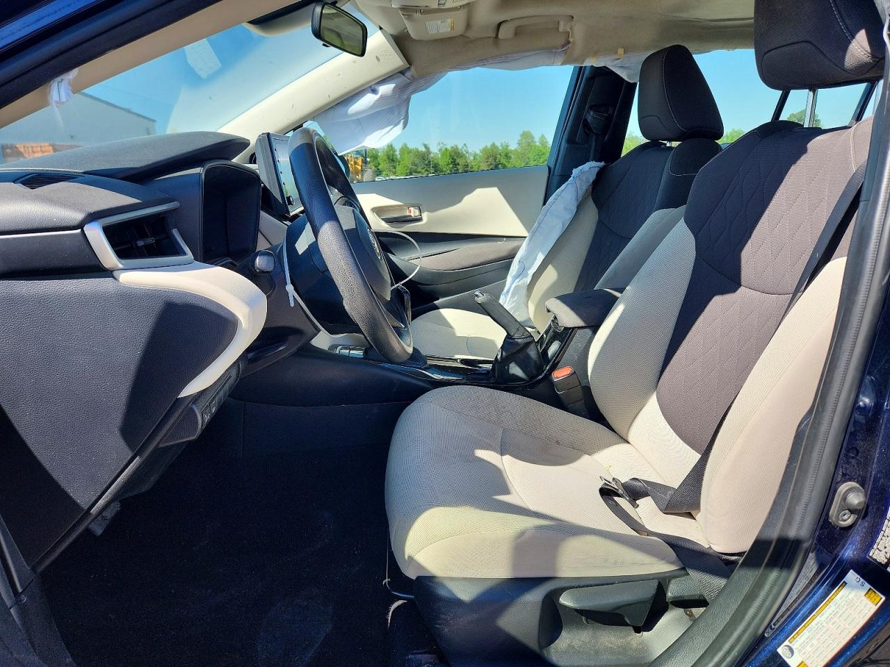 2022 TOYOTA COROLLA LE photo 13