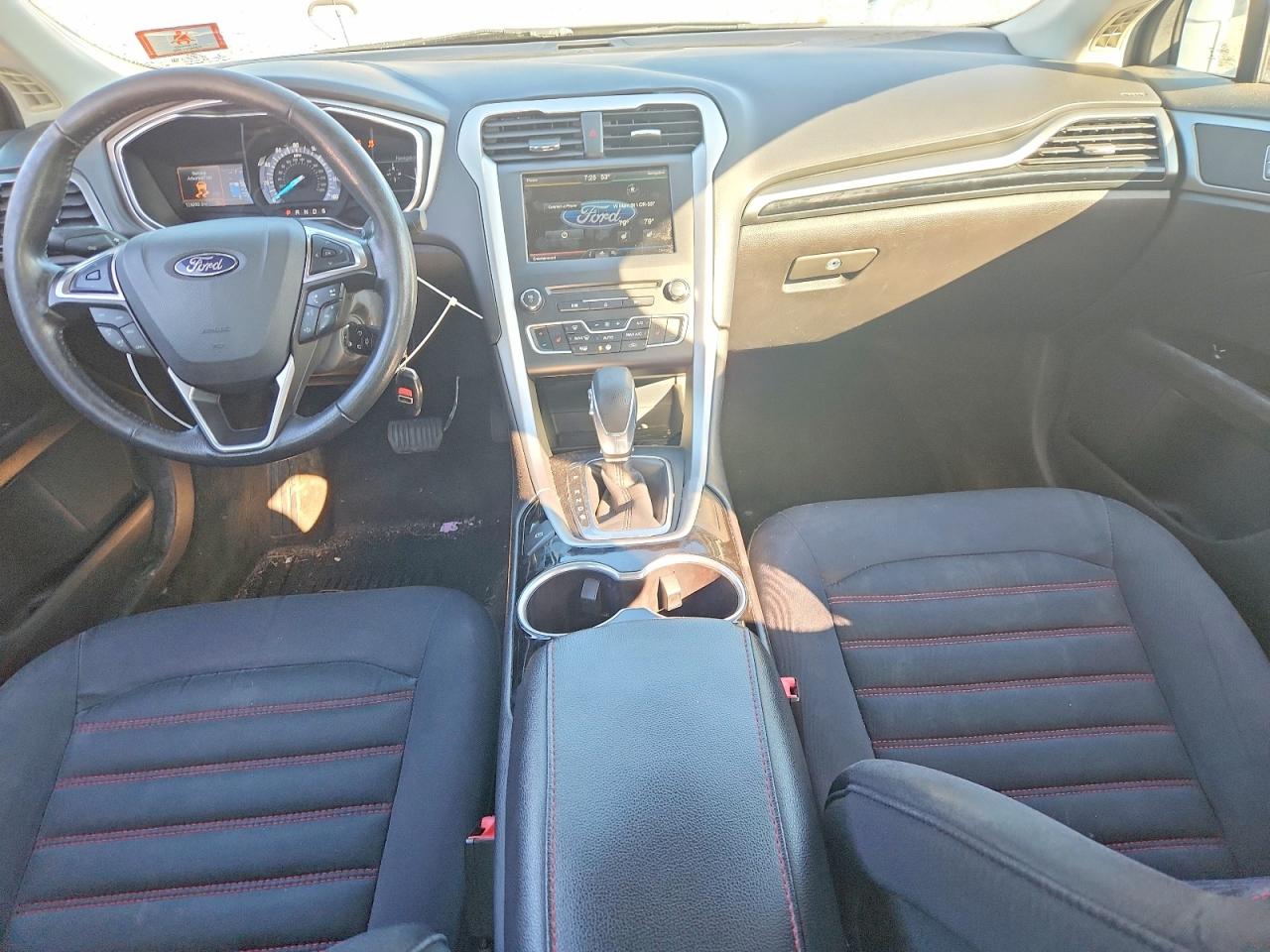 2016 FORD FUSION SE photo 15
