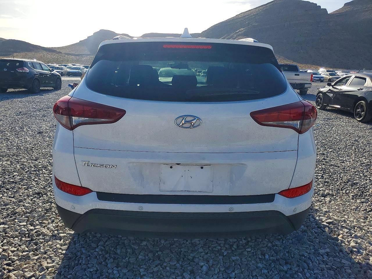 2018 HYUNDAI TUCSON SEL photo 11