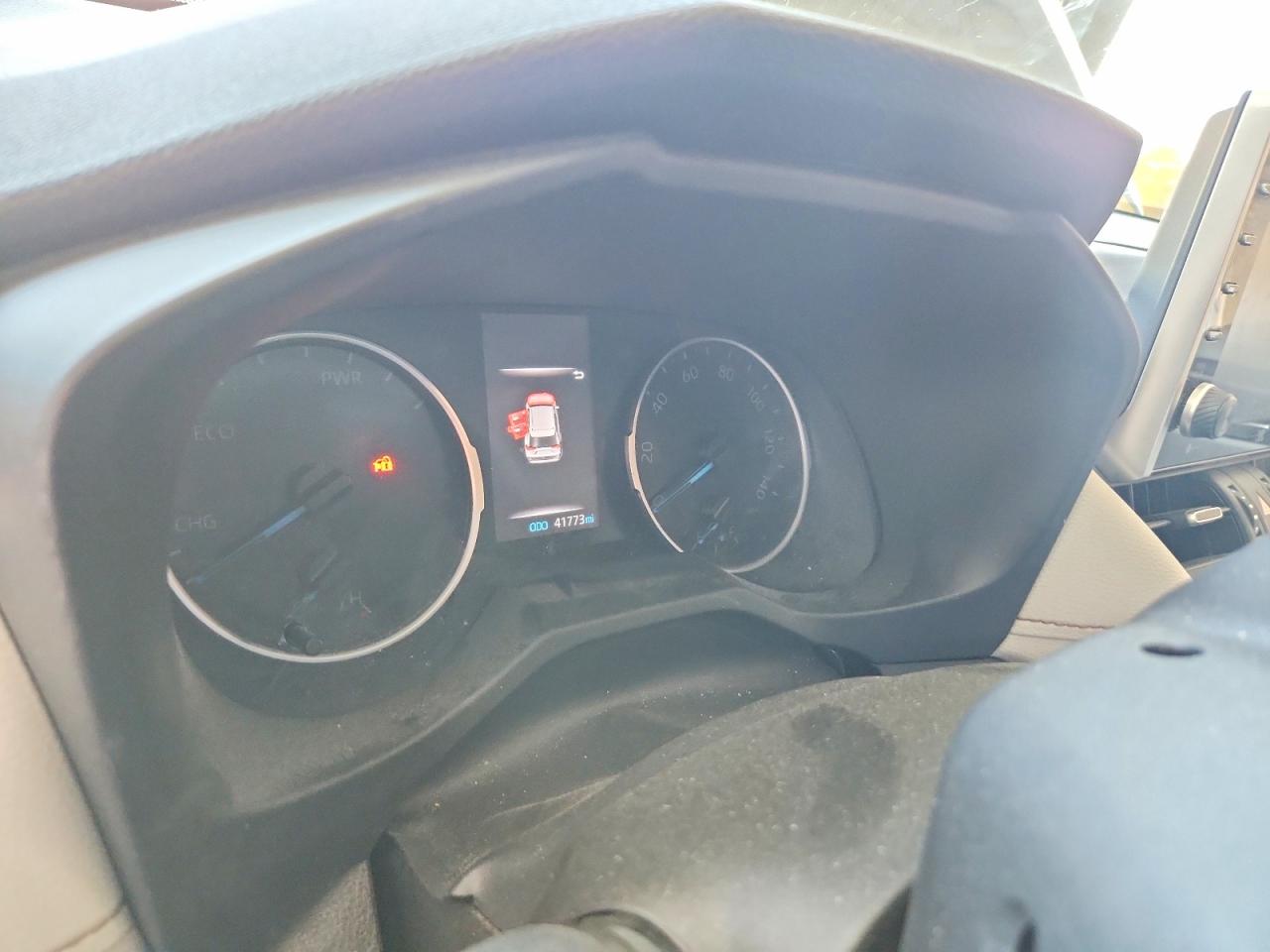 2022 TOYOTA RAV4 XLE PREMIUM photo 17