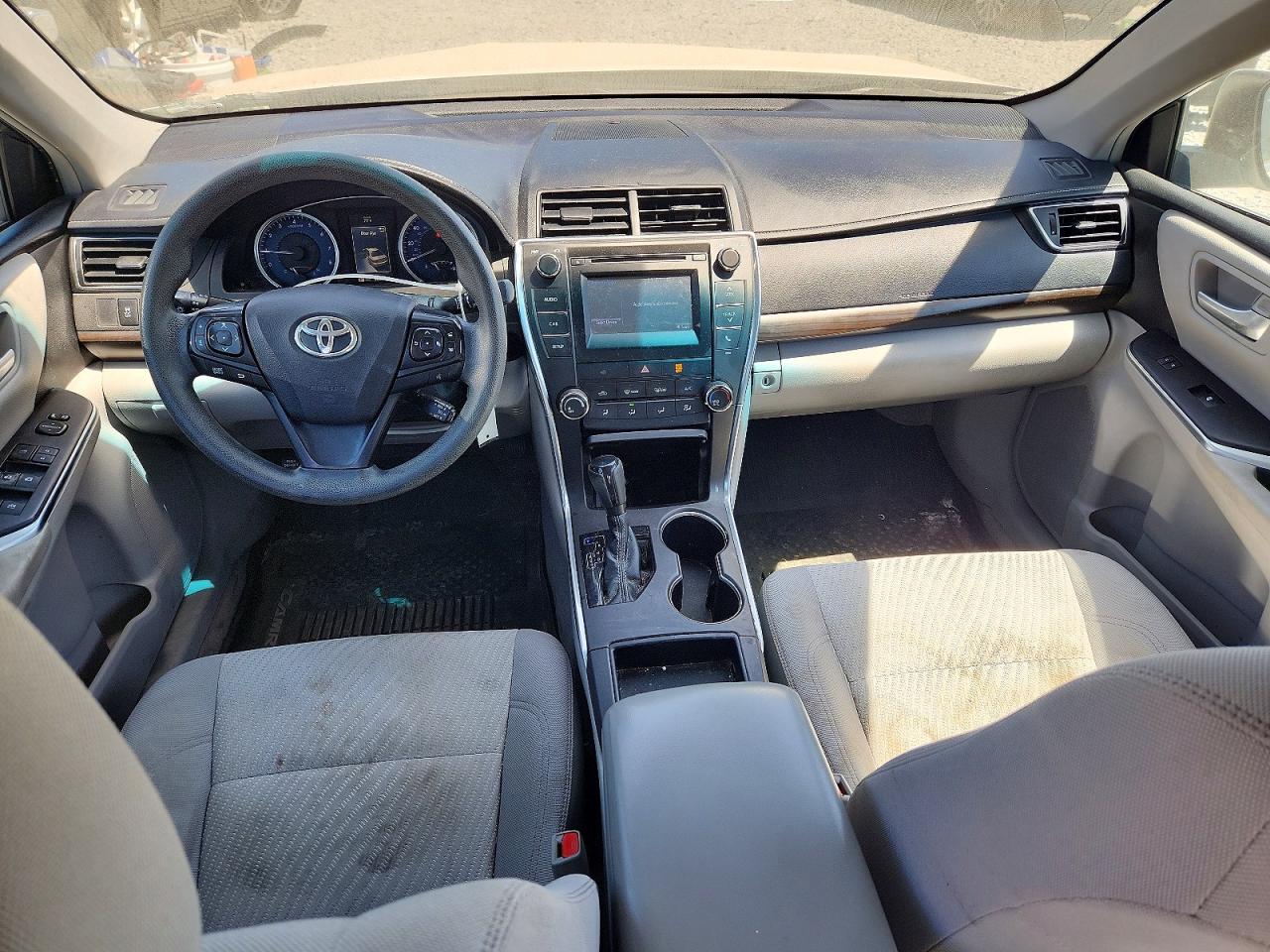 2017 TOYOTA CAMRY LE photo 15