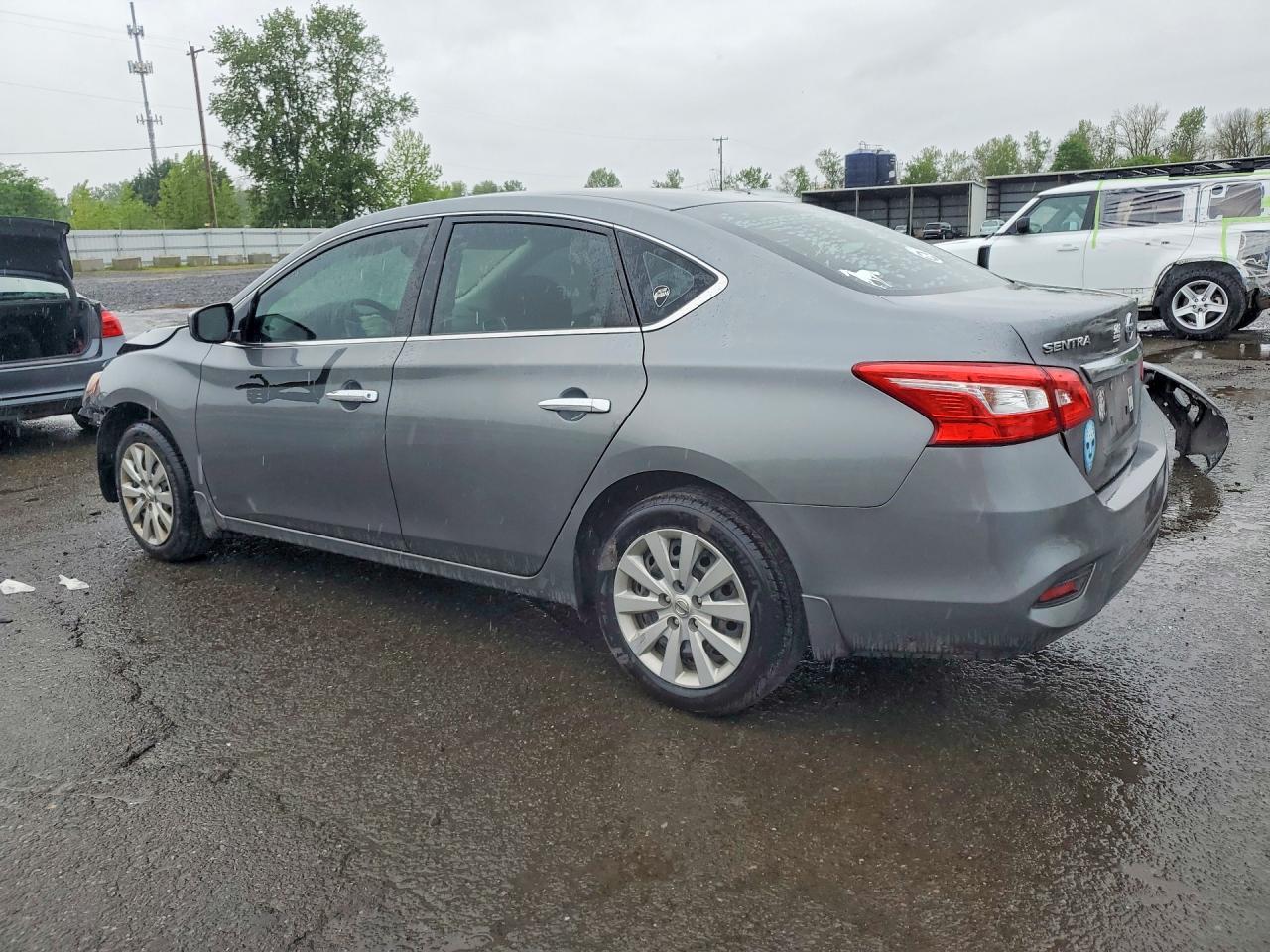 2017 NISSAN SENTRA S photo 3