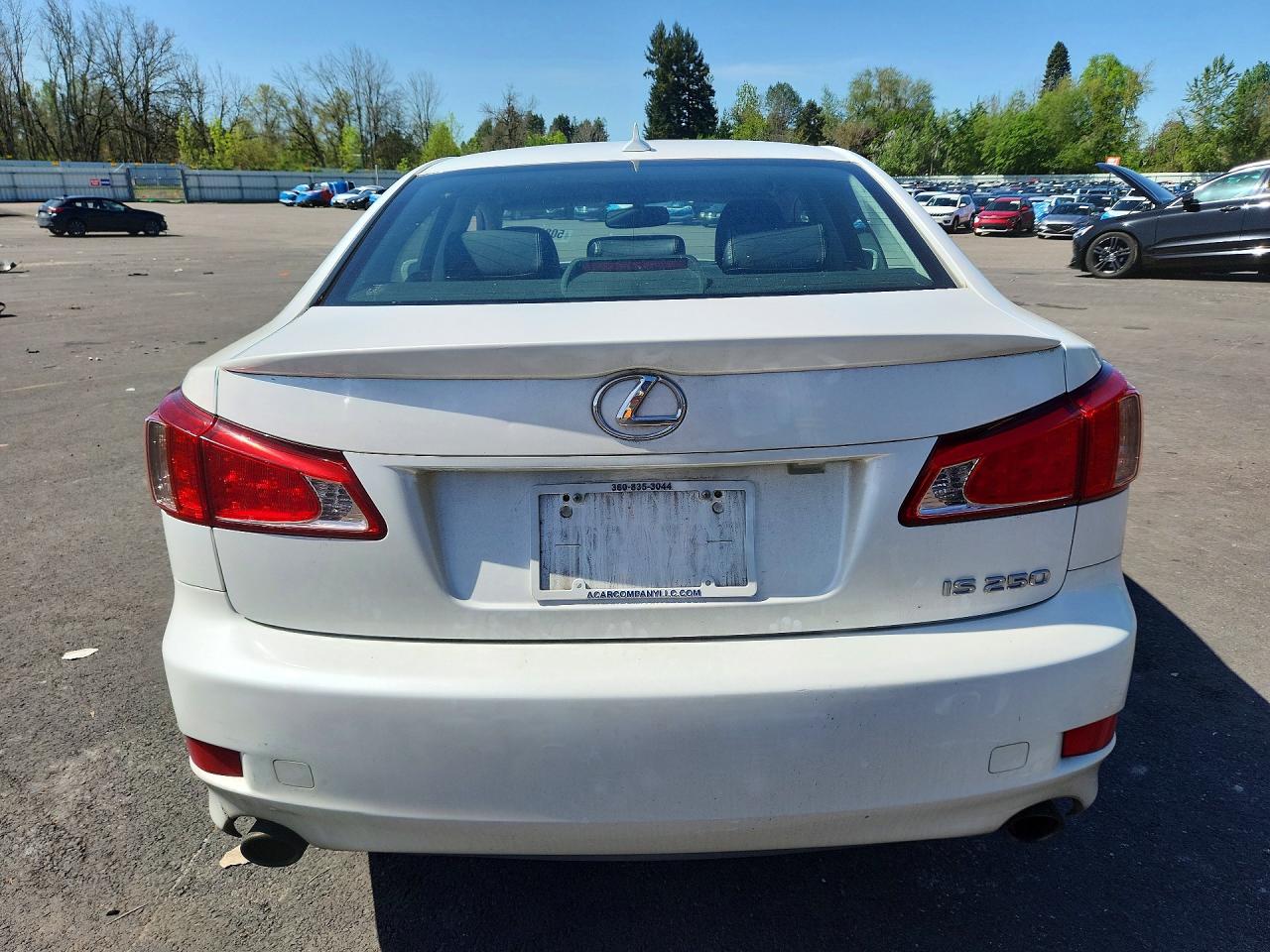 2011 LEXUS IS 250 photo 11
