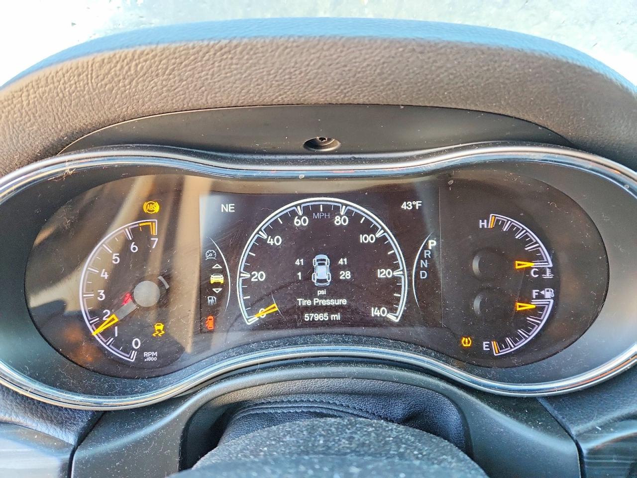 2022 JEEP GRAND CHEROKEE LAREDO E photo 25