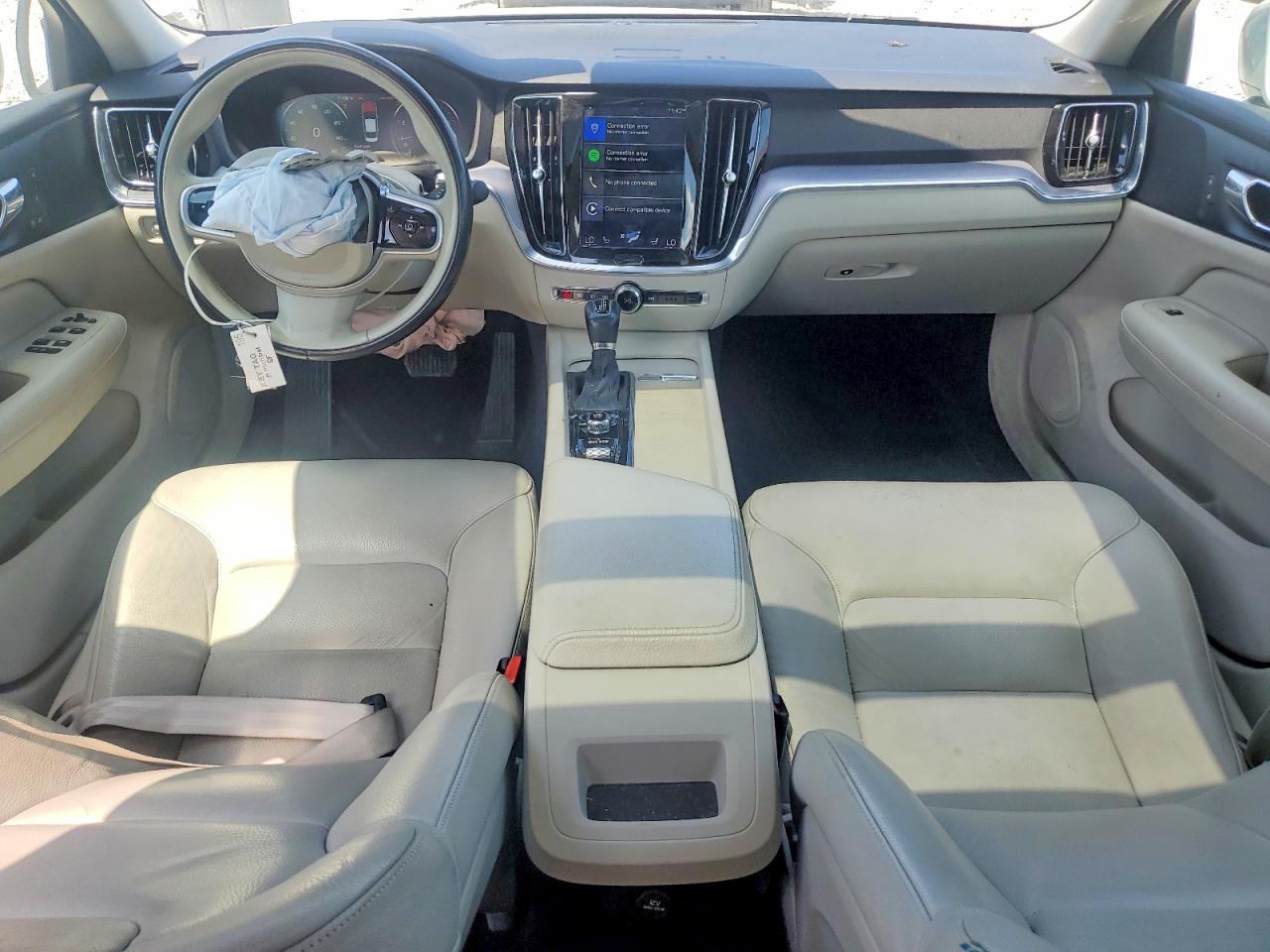 2020 VOLVO S60 T5 MOMENTUM photo 8