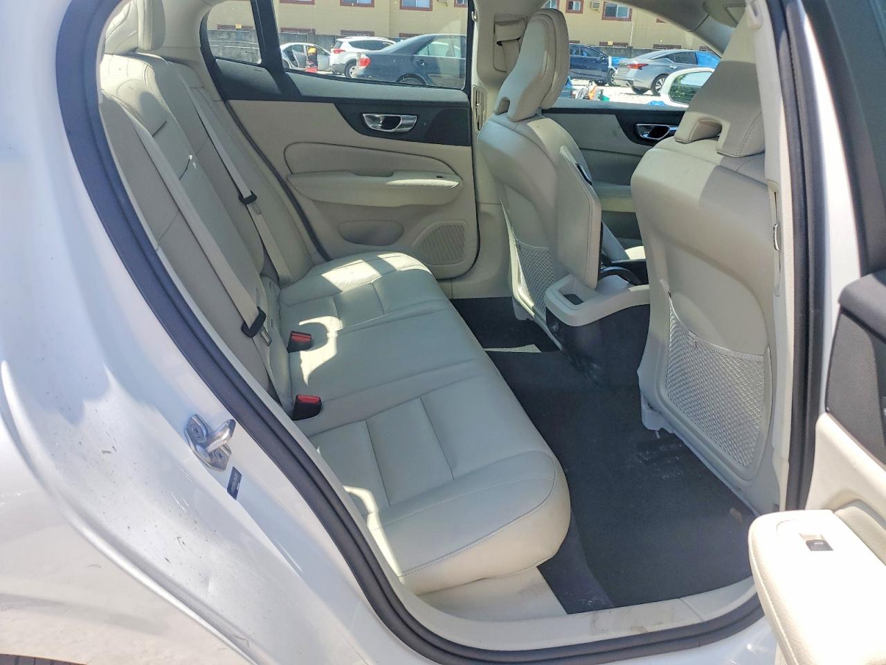 2020 VOLVO S60 T5 MOMENTUM photo 10
