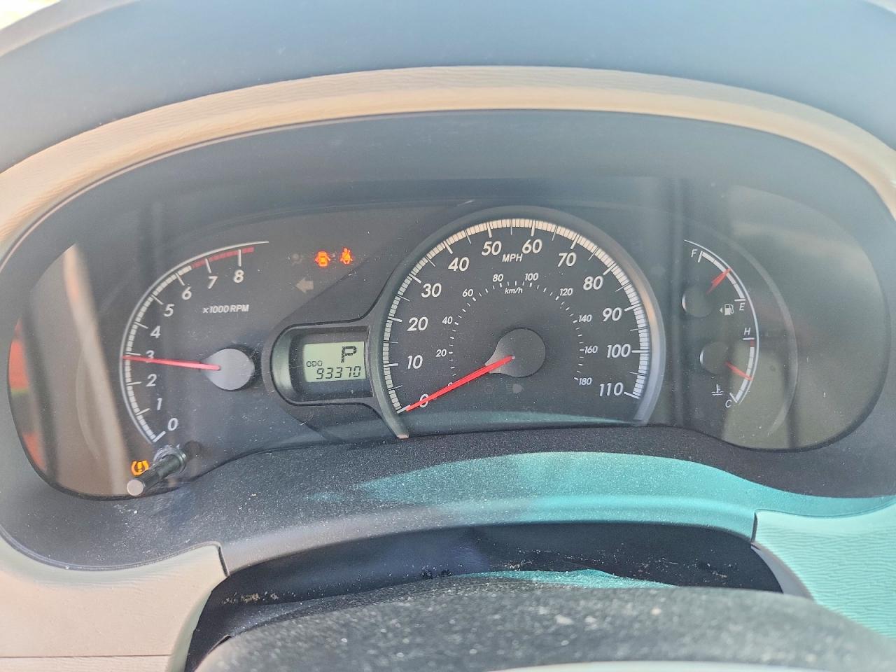 2014 TOYOTA SIENNA LE photo 17