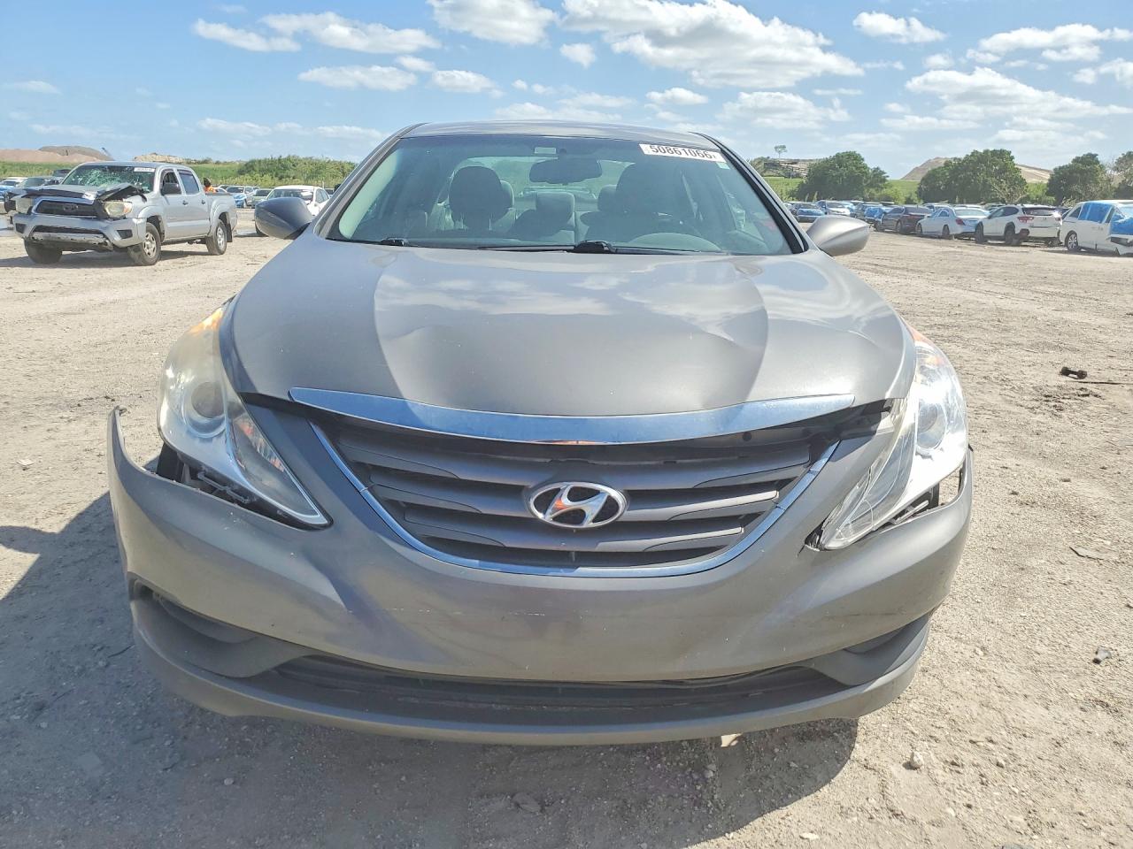 2014 HYUNDAI SONATA GLS photo 9
