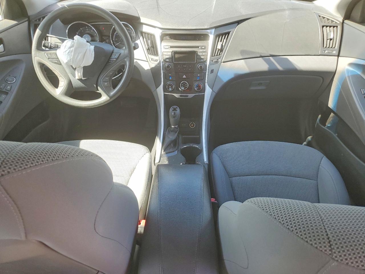 2014 HYUNDAI SONATA GLS photo 15