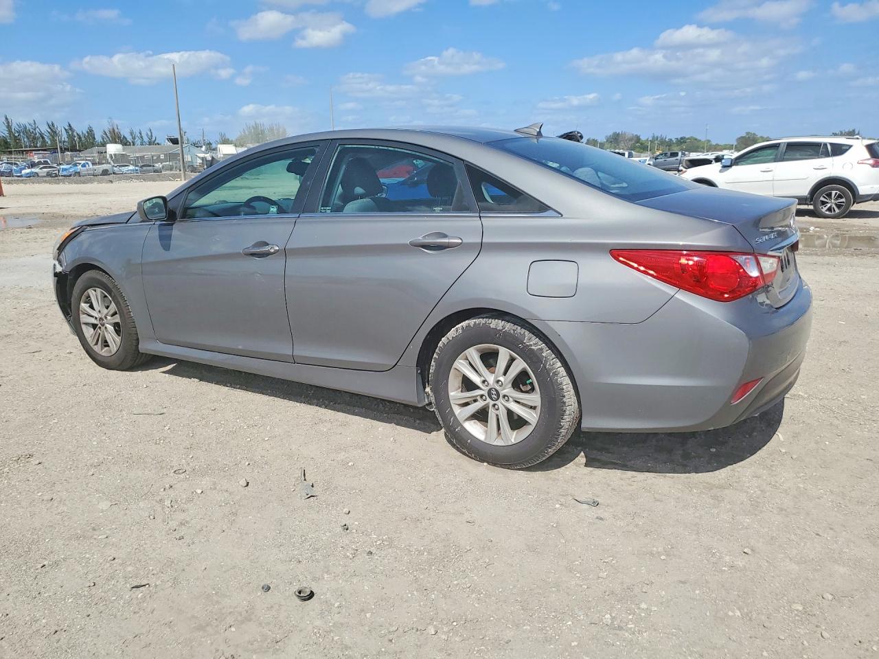 2014 HYUNDAI SONATA GLS photo 3