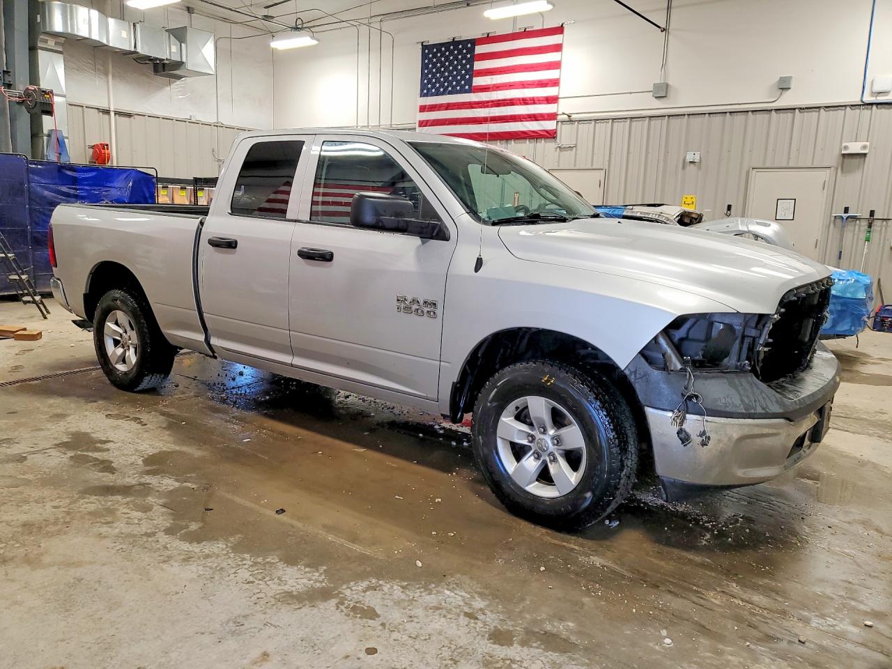 2014 RAM 1500 ST photo 4