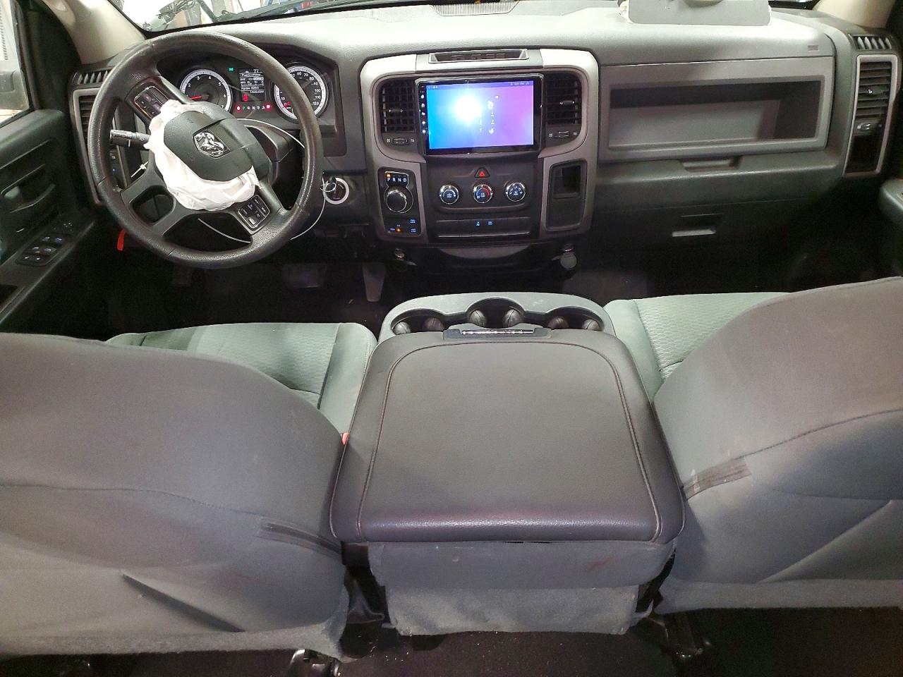 2014 RAM 1500 ST photo 8
