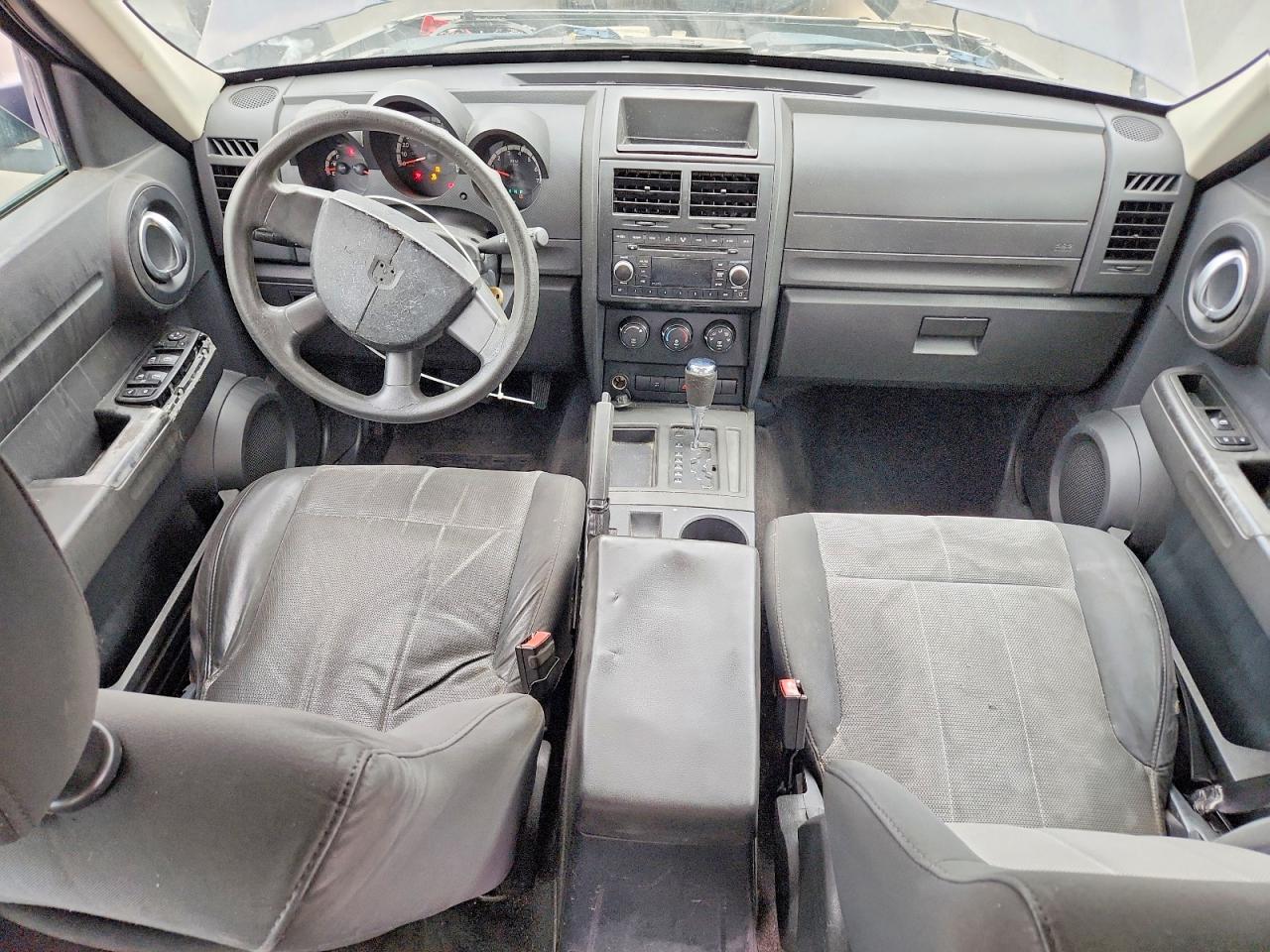 2008 DODGE NITRO SXT photo 22