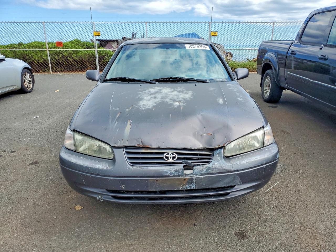 1999 TOYOTA CAMRY LE photo 9