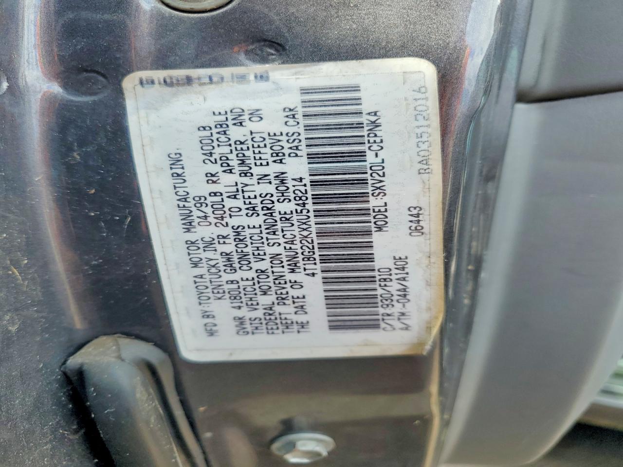 1999 TOYOTA CAMRY LE photo 23