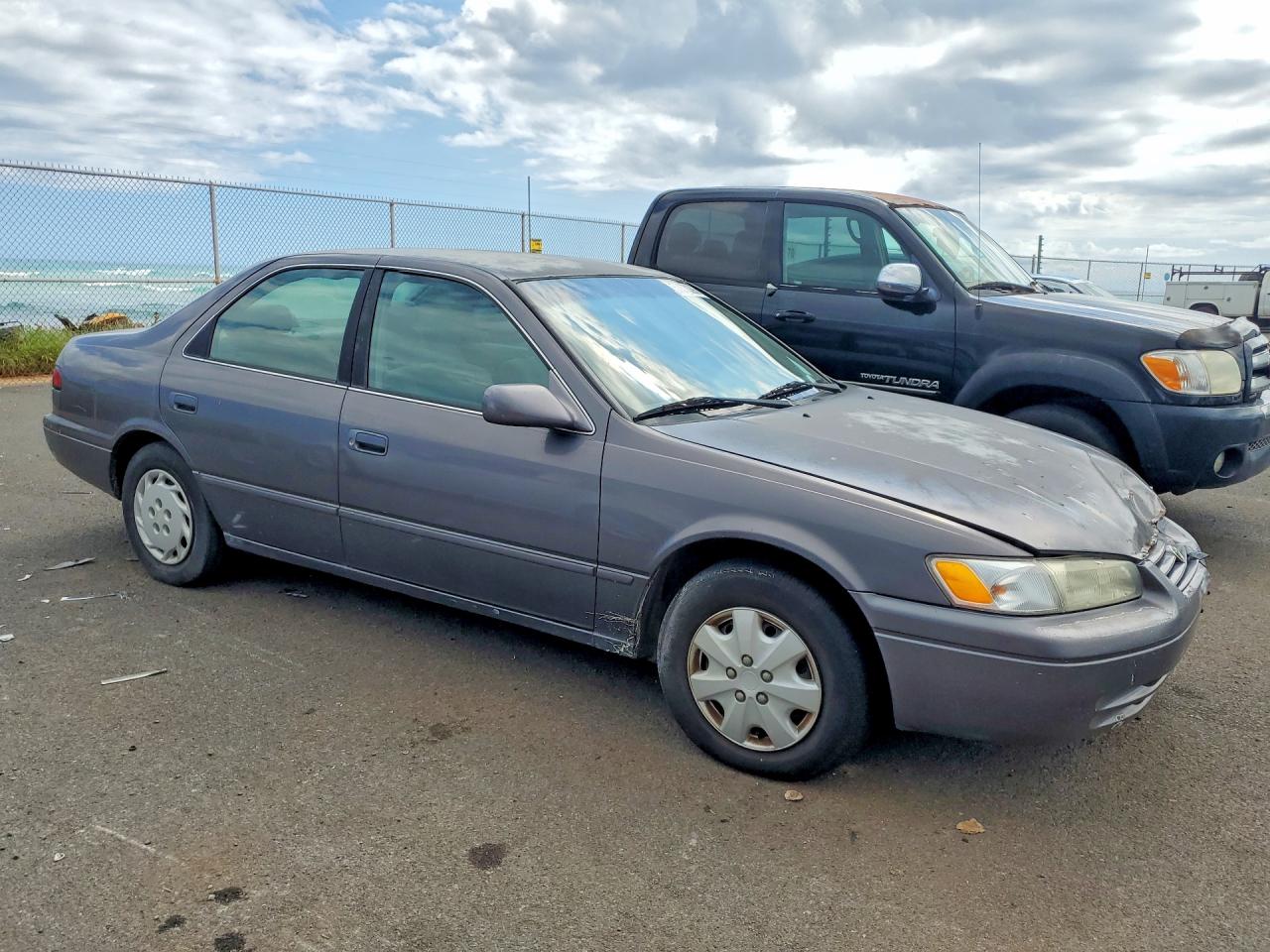 1999 TOYOTA CAMRY LE photo 7
