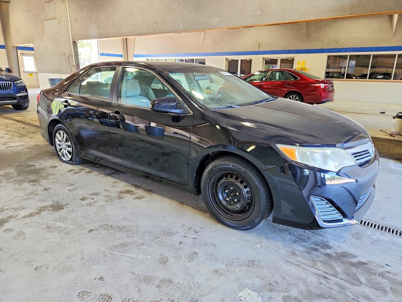 2012 TOYOTA CAMRY L photo 7
