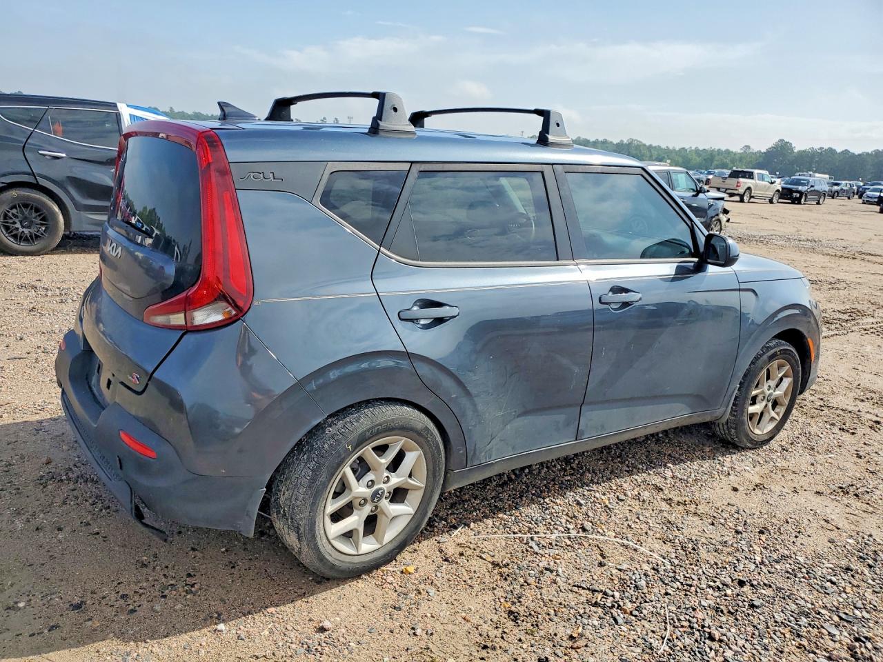 2020 KIA SOUL S photo 5