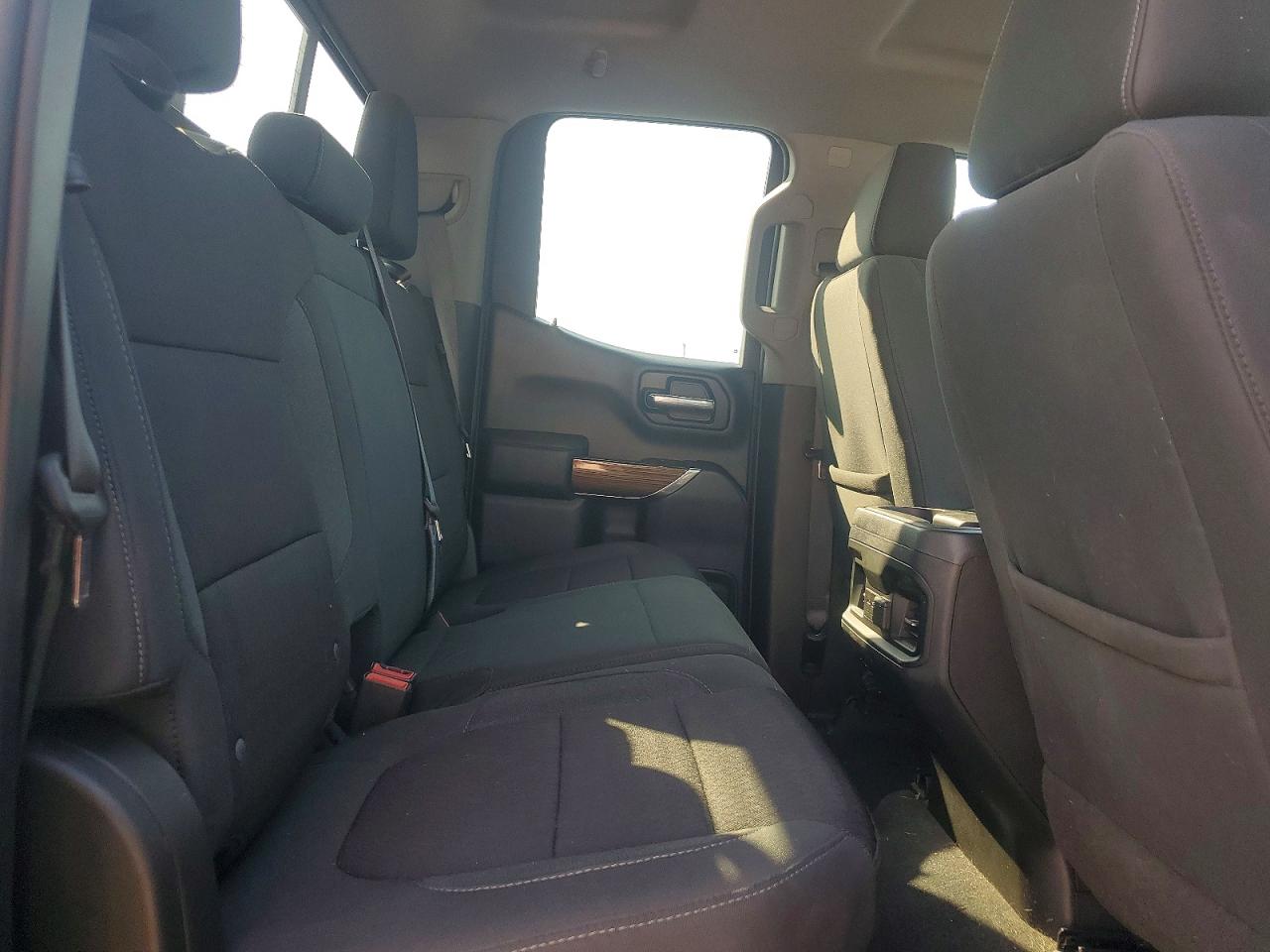 2020 CHEVROLET SILVERADO K1500 RST photo 19
