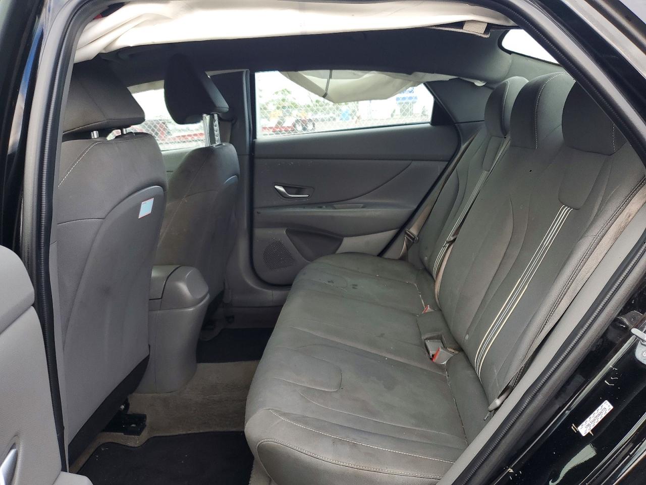 2023 HYUNDAI ELANTRA SEL photo 10