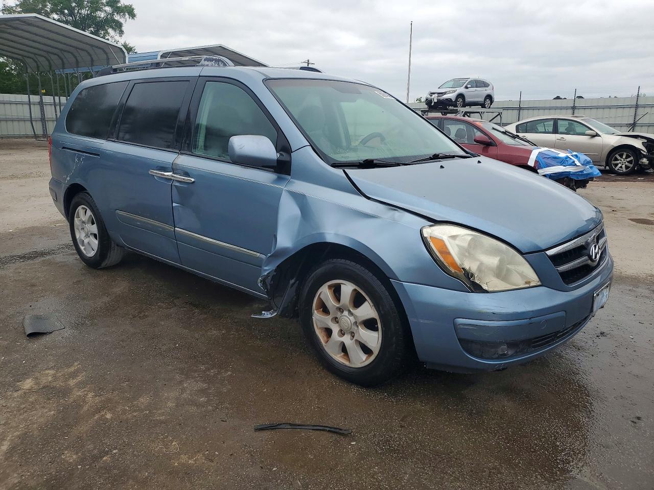2007 HYUNDAI ENTOURAGE GLS photo 7