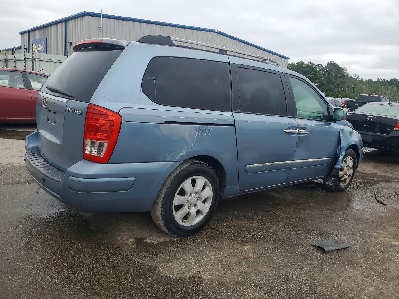 2007 HYUNDAI ENTOURAGE GLS photo 5
