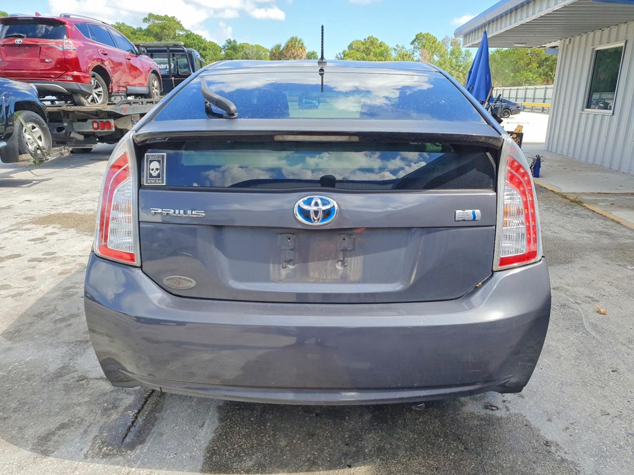 2013 TOYOTA PRIUS TWO photo 16