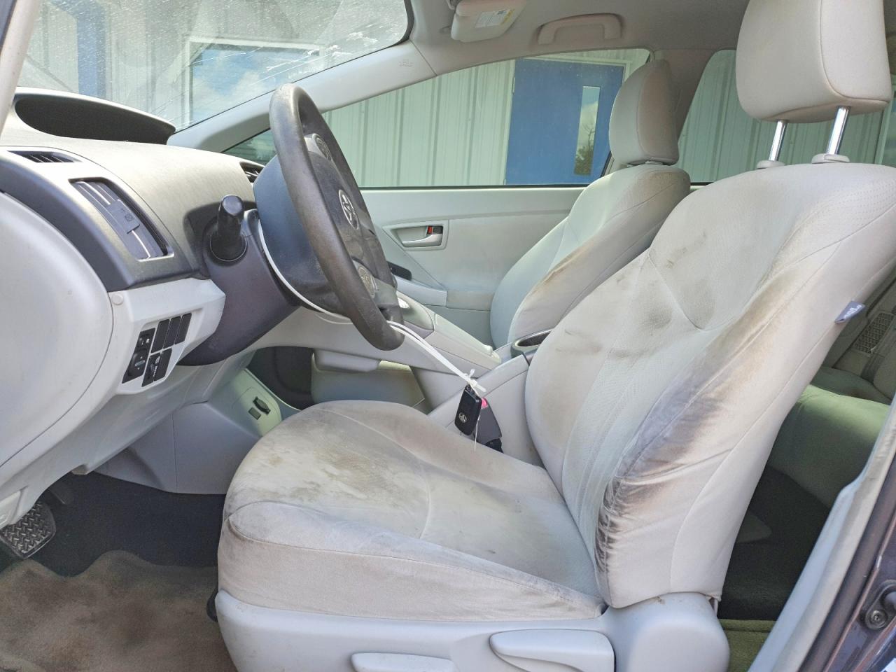2013 TOYOTA PRIUS TWO photo 19